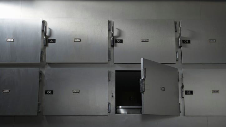 WATCH: Man in body bag pops his head up after he's declared dead and taken to the morgue