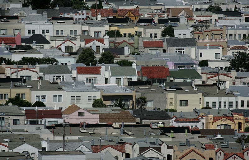 Rows of houses stand June 6, 2007 in San Francisco, California.