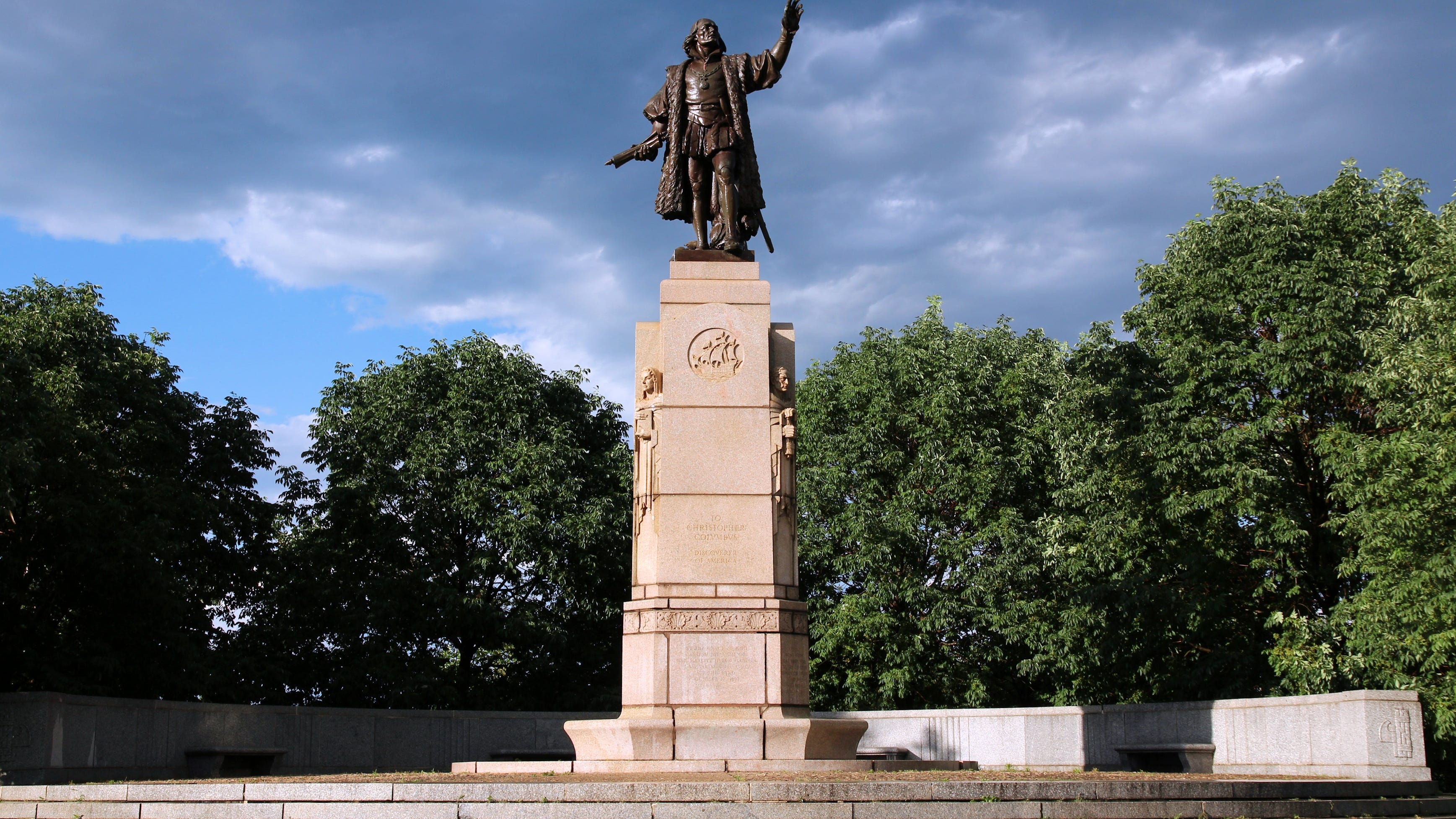 Group evaluating Chicago's controversial statues and monuments meets for first time; Columbus statues continue to be met with strong feelings