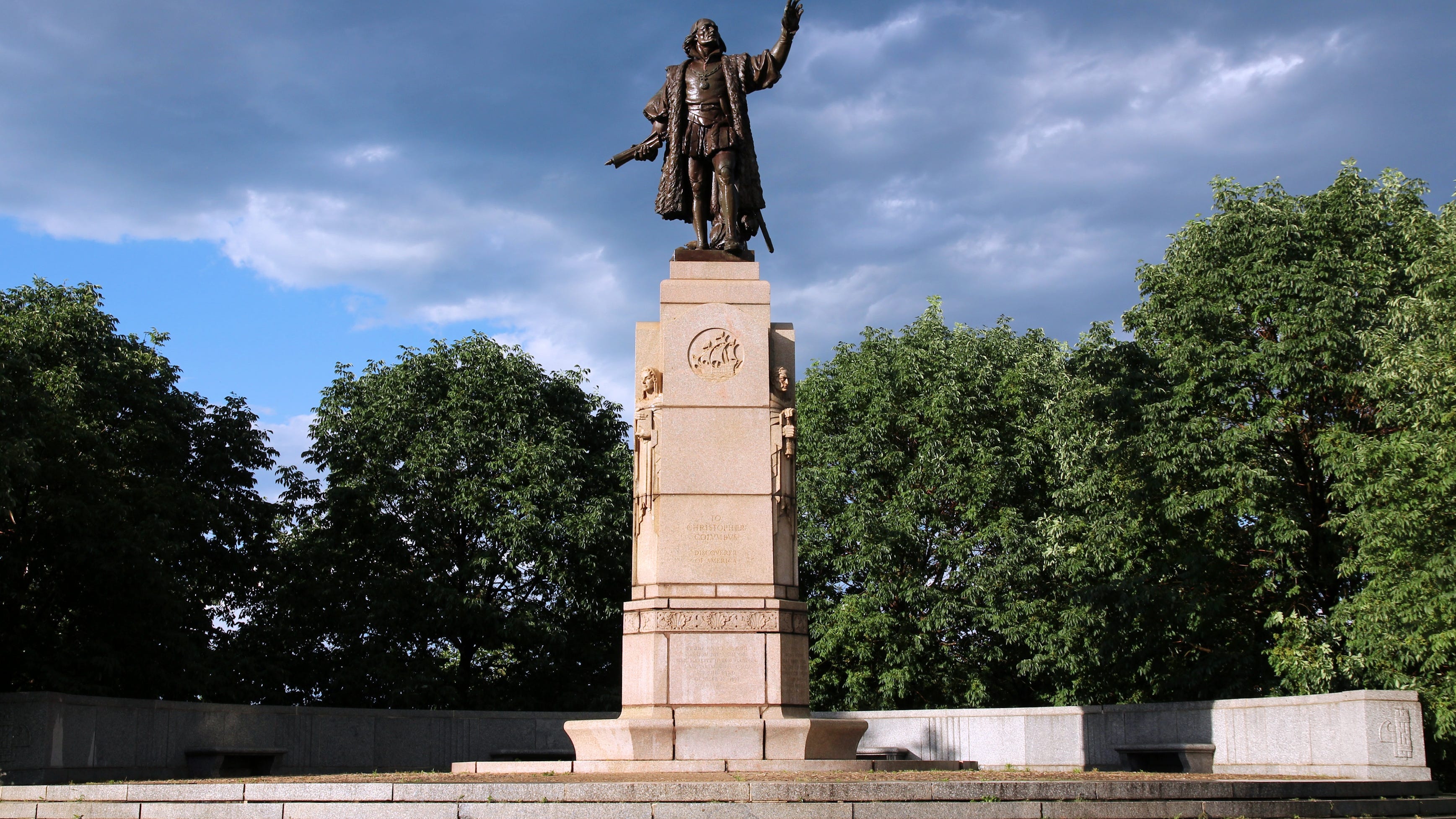 Columbus statues should not return to Grant Park and Little Italy, mayor’s monument commission recommends