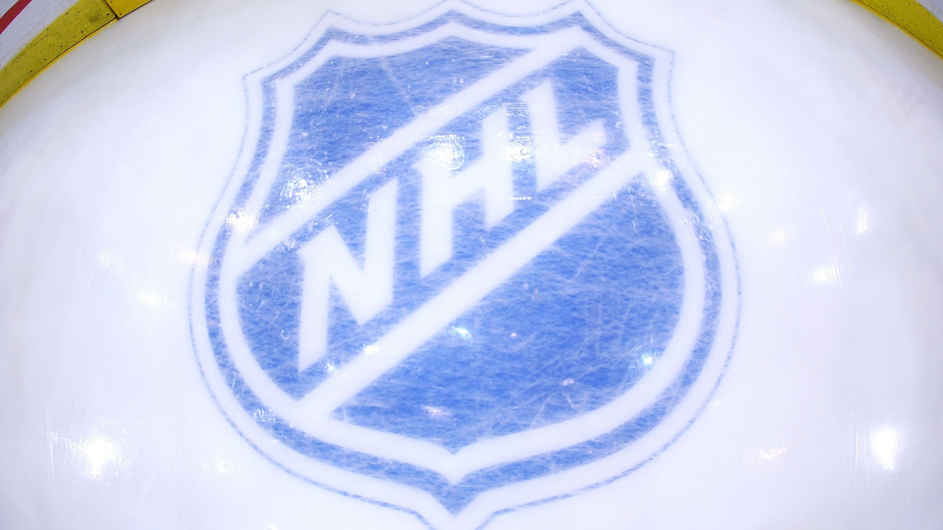 Teams get creative crossing US-Canada border in NHL playoffs