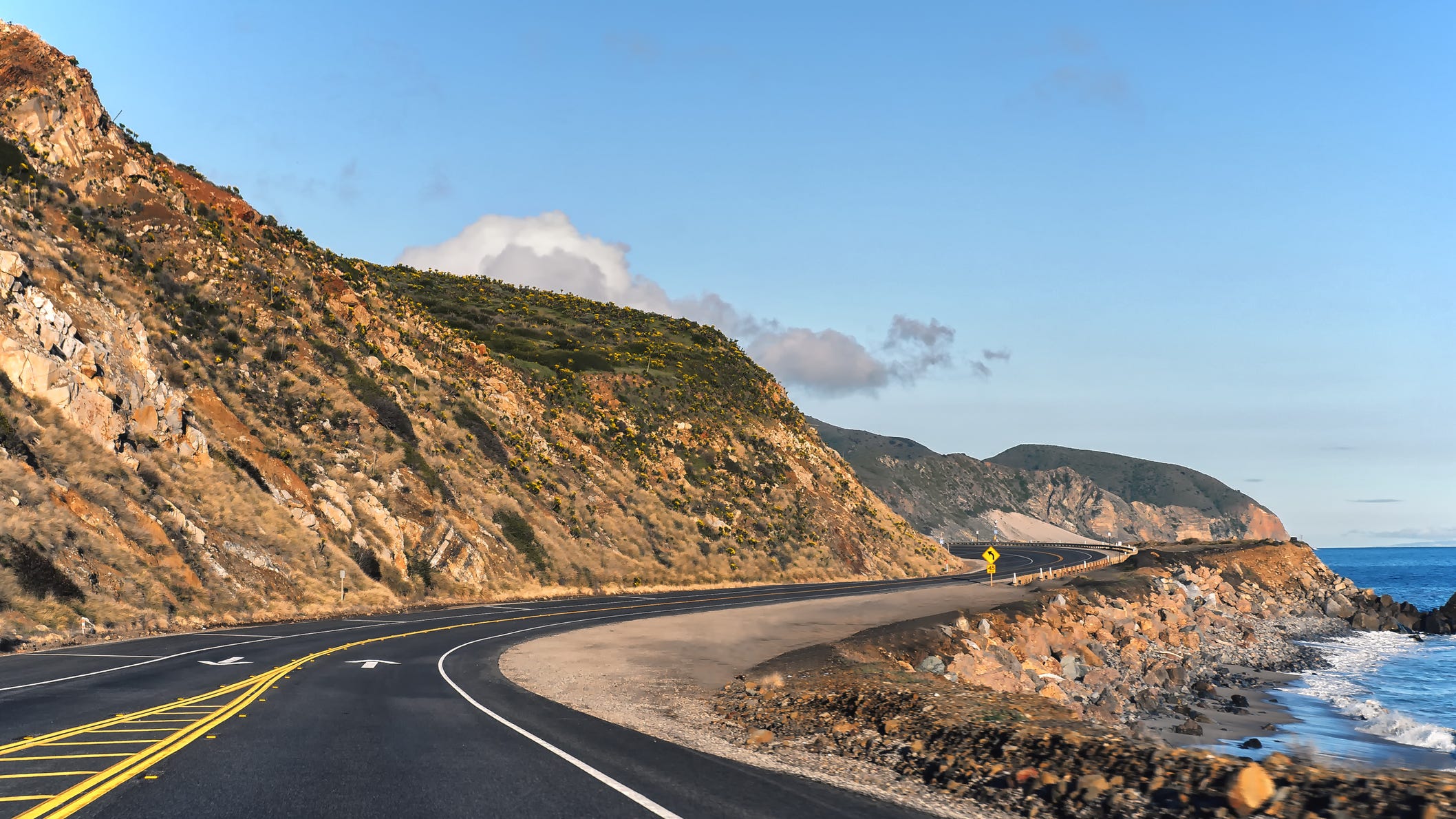 Bluff repair to prompt closures of I-10, PCH in Santa Monica