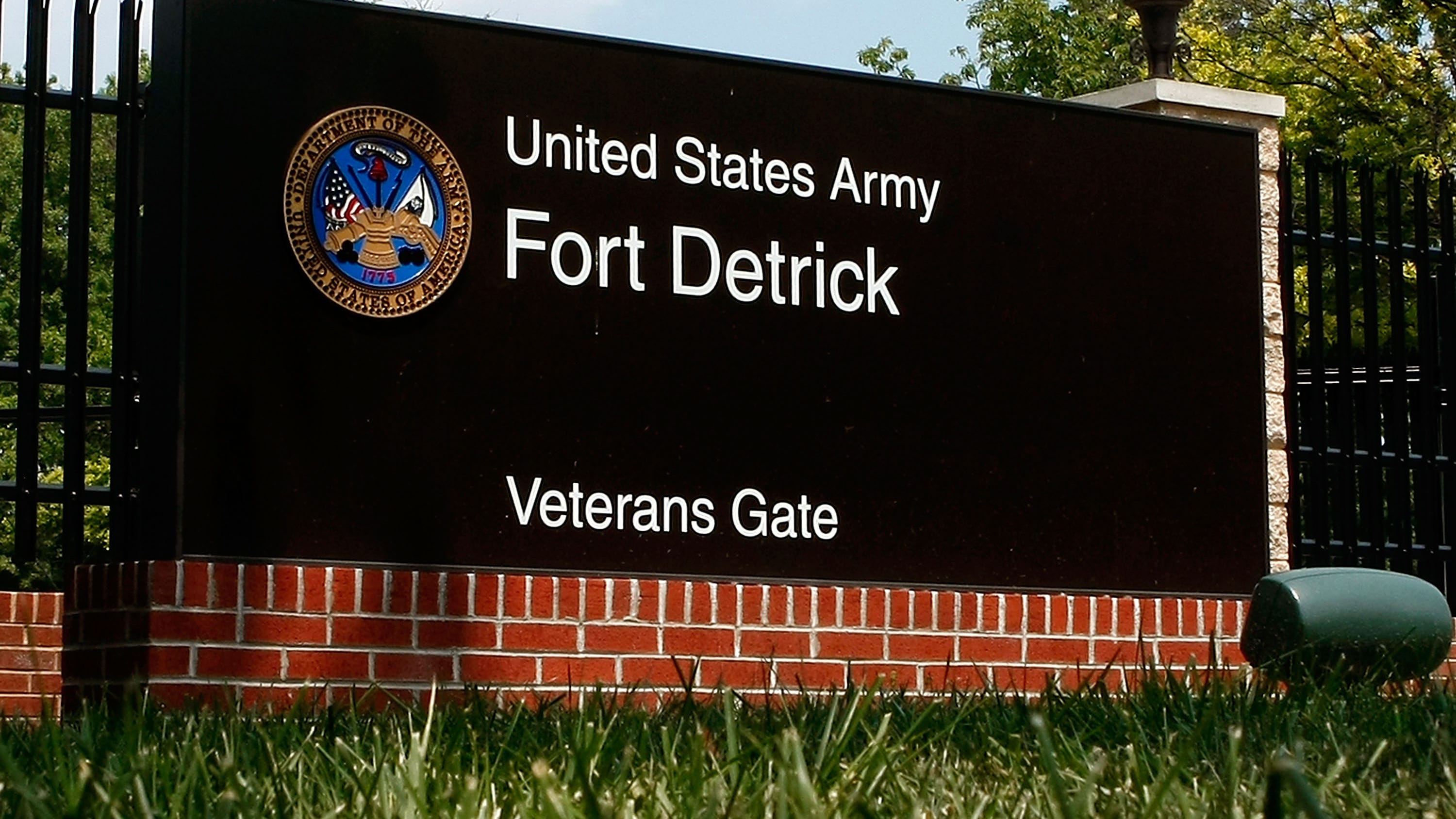 Navy hospital corpsman turned suspected shooter killed on Fort Detrick, authorities say