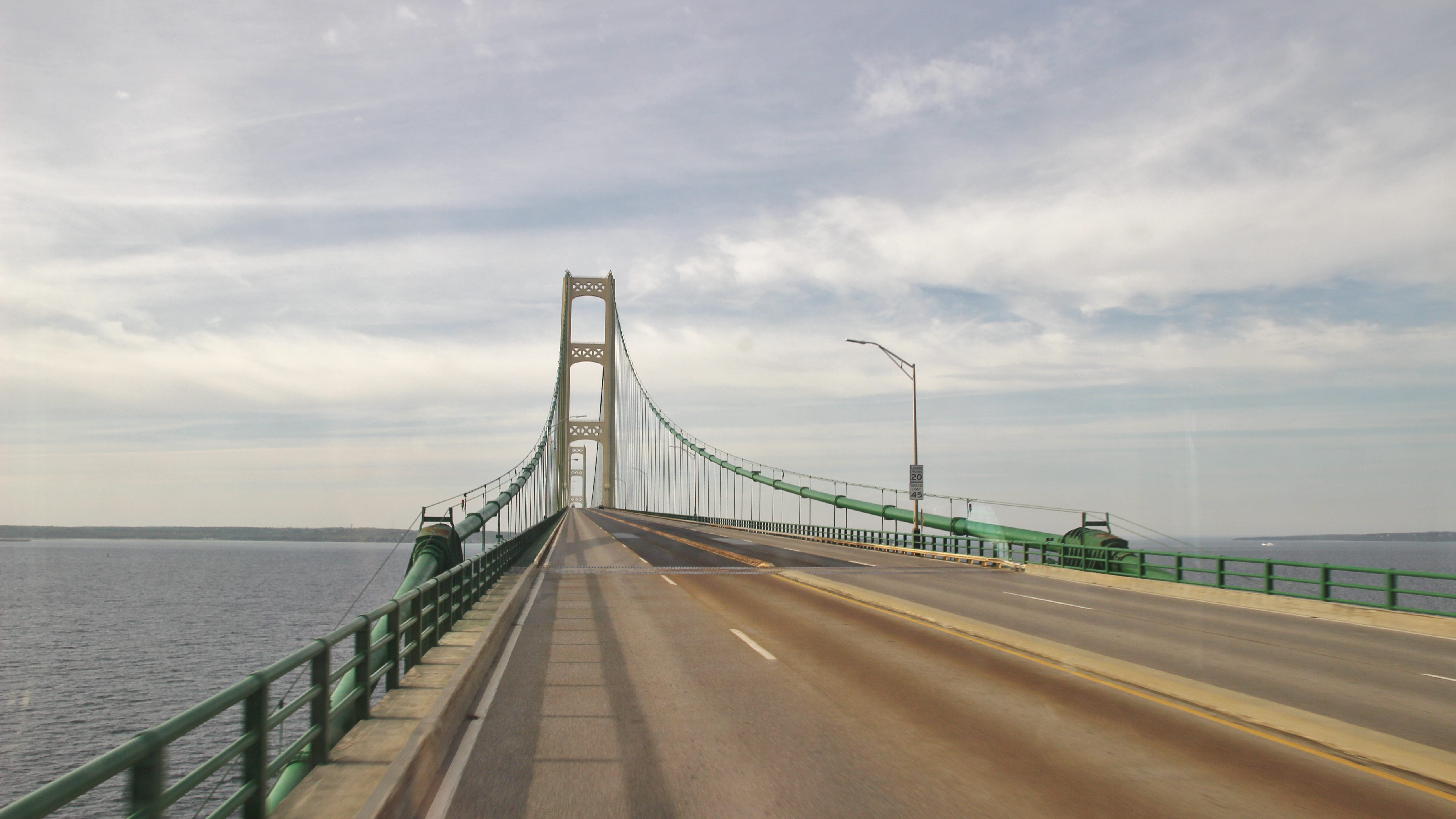 Mackinac Bridge announces closures due to extremely high winds in northern Michigan [PHOTOS]