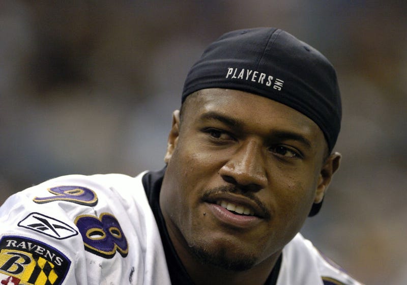 Anthony Weaver as Ravens player