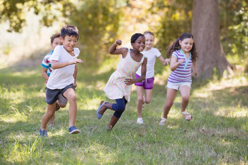 kids running