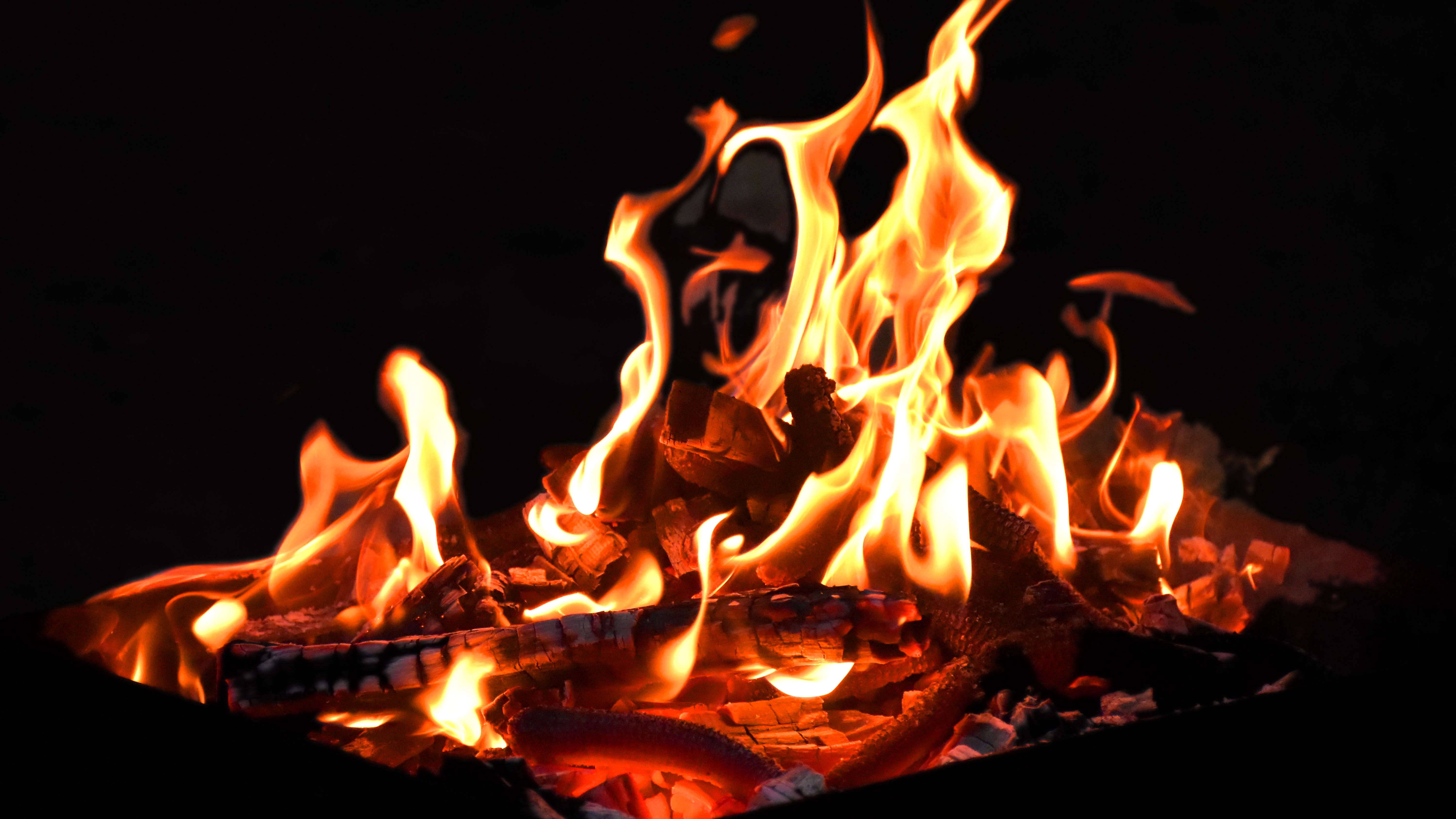 Northern Michigan woman charged with arson for allegedly dousing tent with gasoline, setting it on fire with man inside