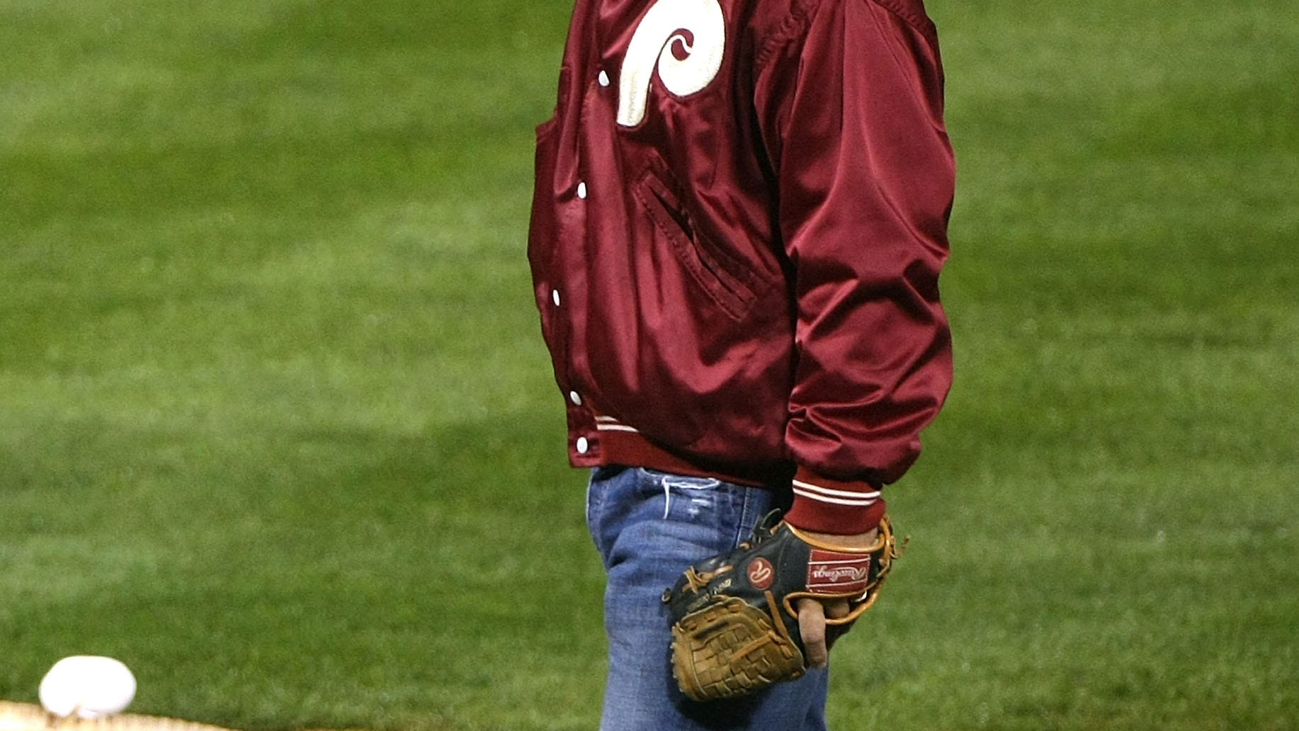 Fans on Twitter stunned to learn Tim McGraw’s father played 19 years in MLB