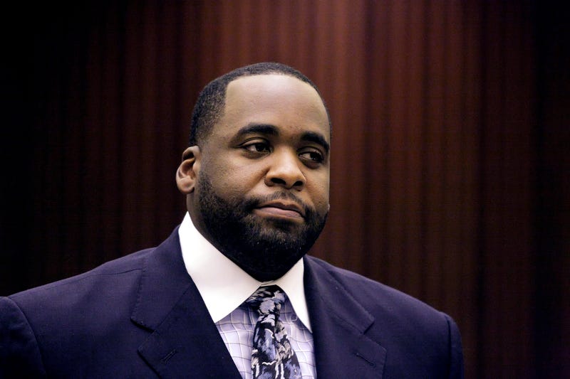Former Detroit Mayor Kwame Kilpatrick appears in Wayne County Circuit Court for his sentencing October 28, 2008 in Detroit, Michigan.