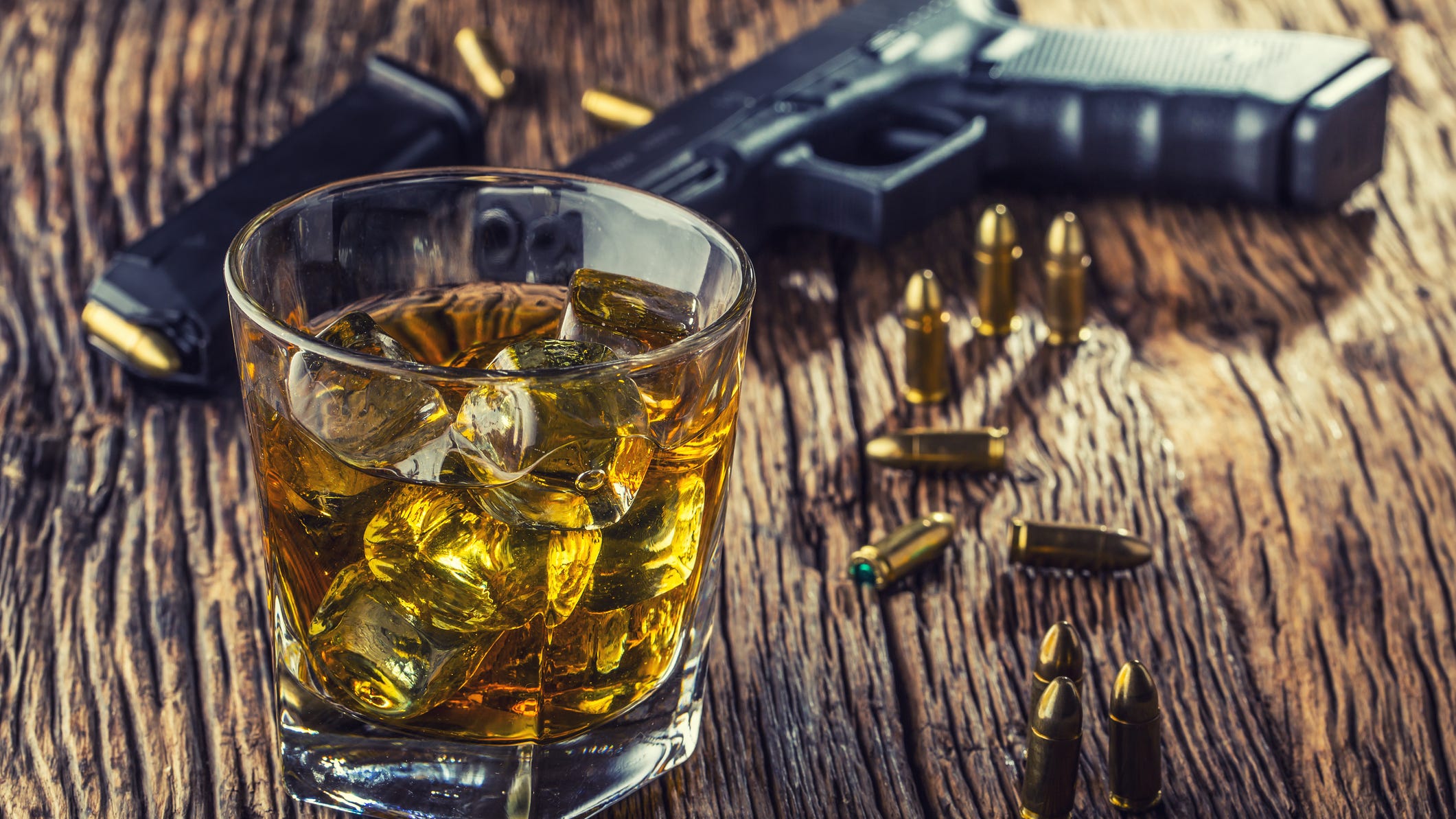 Quadruple shooting at Detroit bar kills man, injures 18-year-old