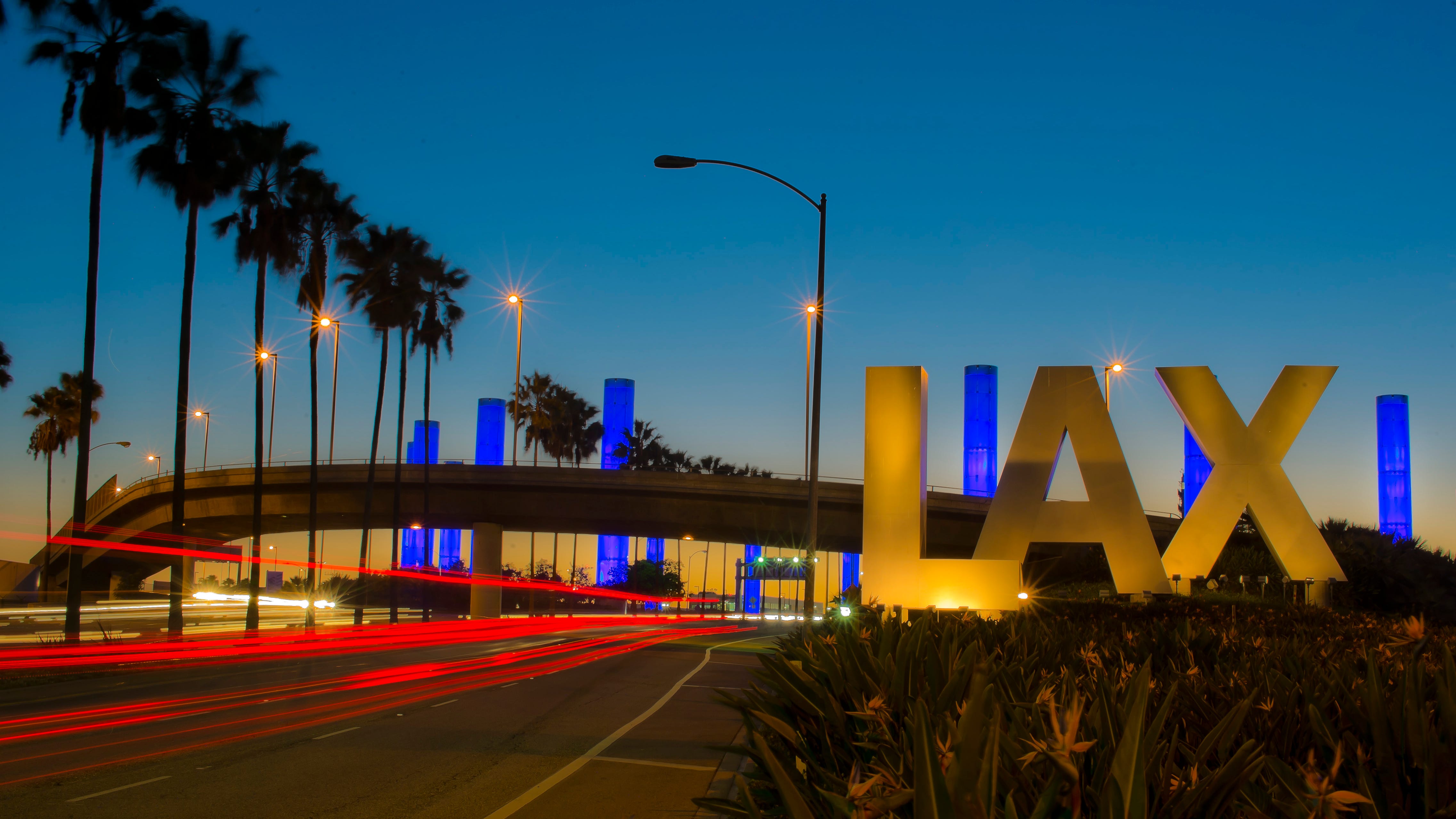 Man arrested at LAX for punching, attacking officer