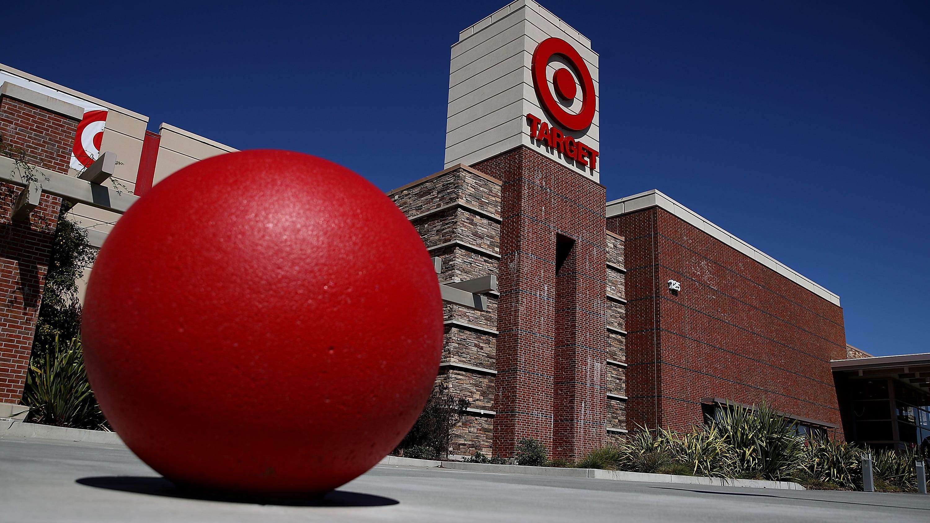 Target brings back mask requirement in high risk areas, no matter vaccination status
