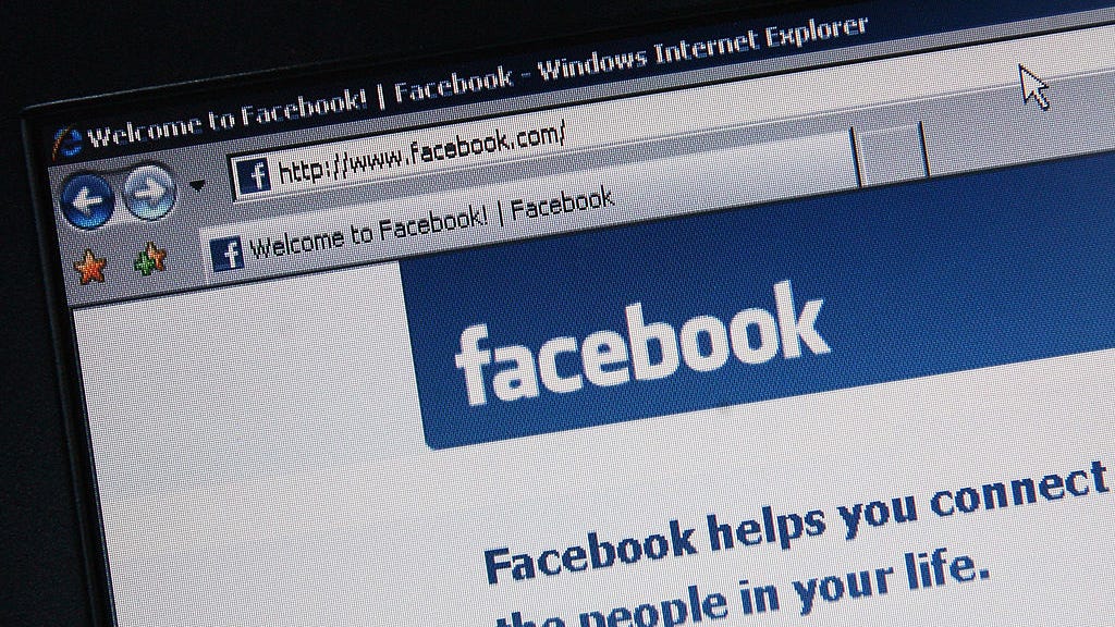 Facebook Will Pay Users to Deactivate Their Accounts Before the 2020 Election