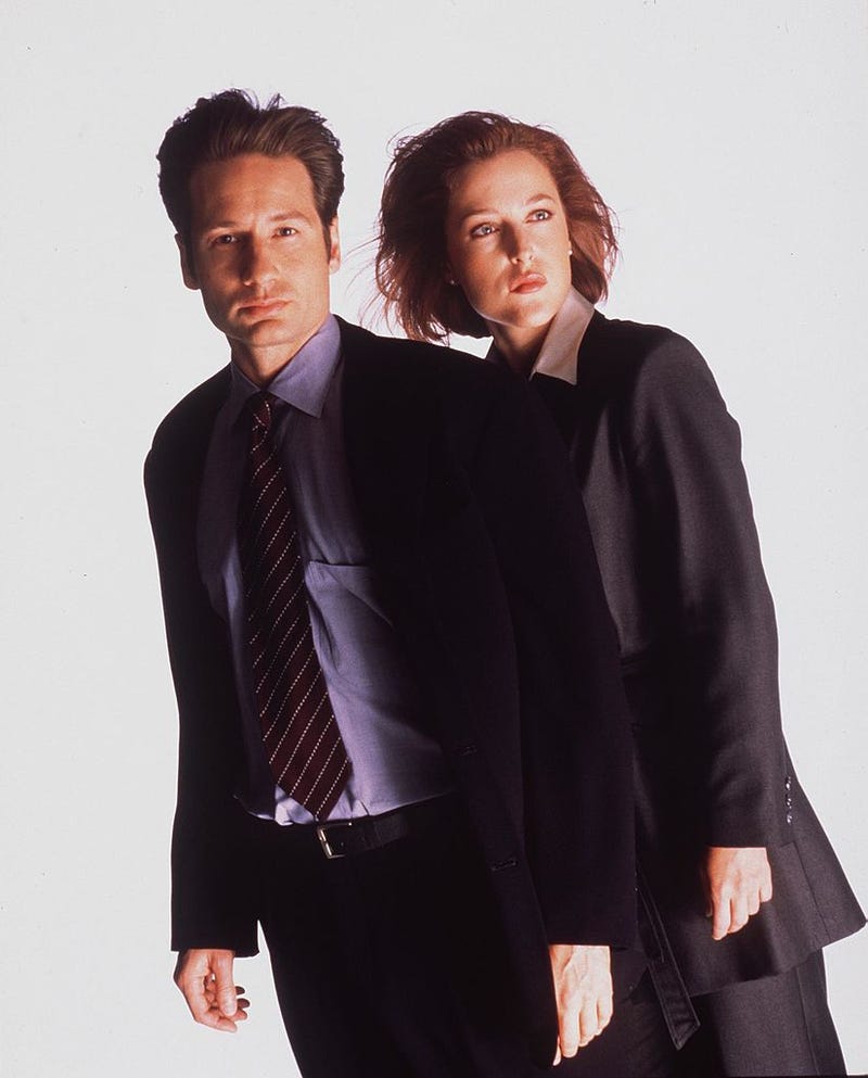 Duchovny and Anderson in 1999