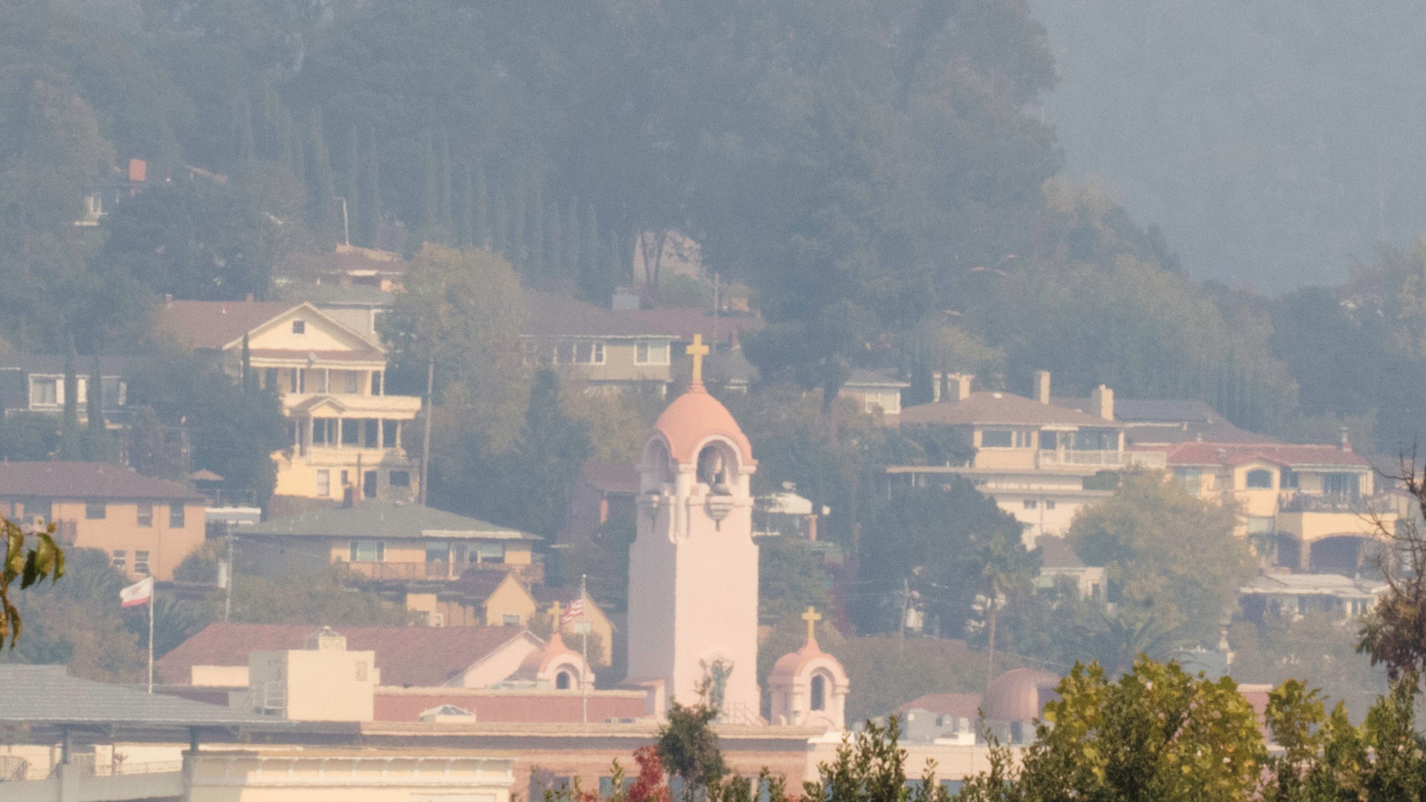 Oregon wildfire prompts Bay Area Air Quality Advisory
