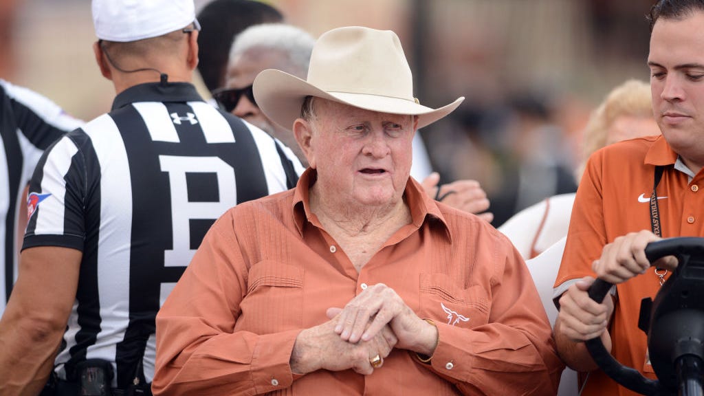 Texas billionaire Red McCombs dies at age 95