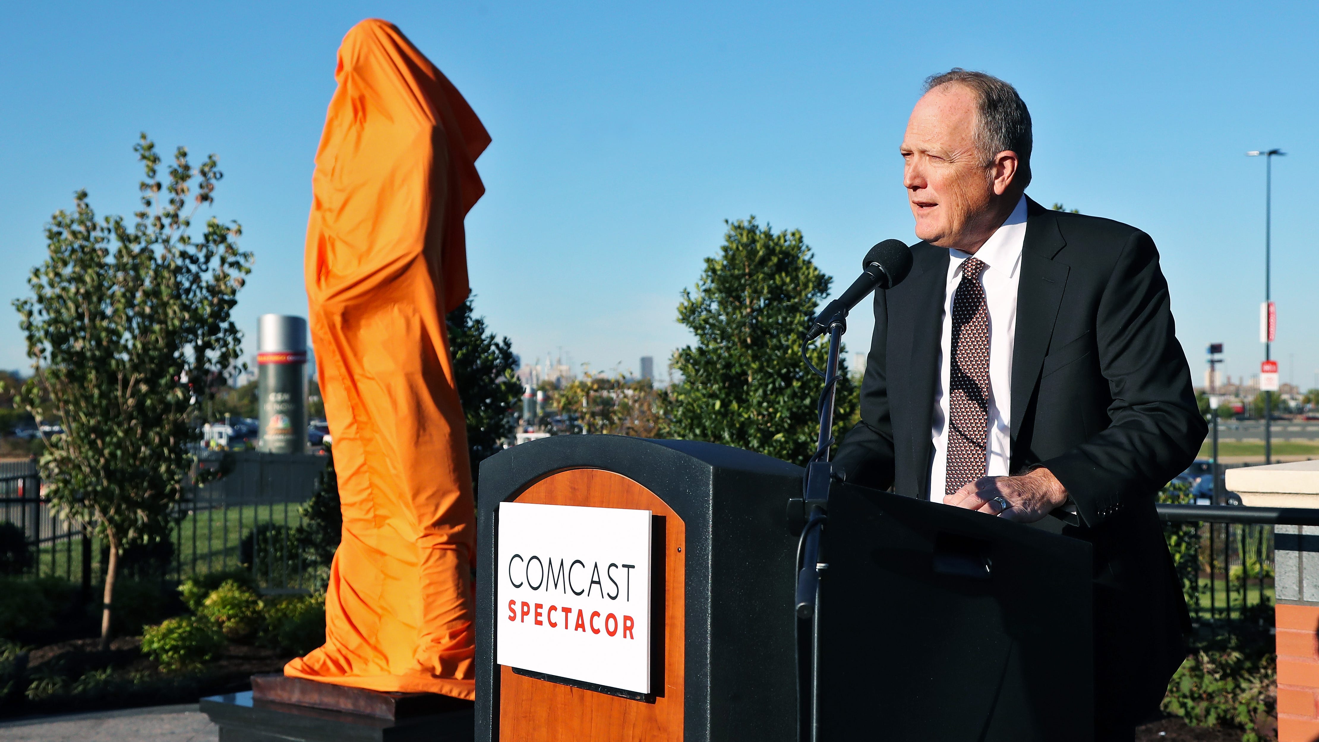 Flyers governor Dave Scott announces retirement after 30 years at Comcast Spectacor