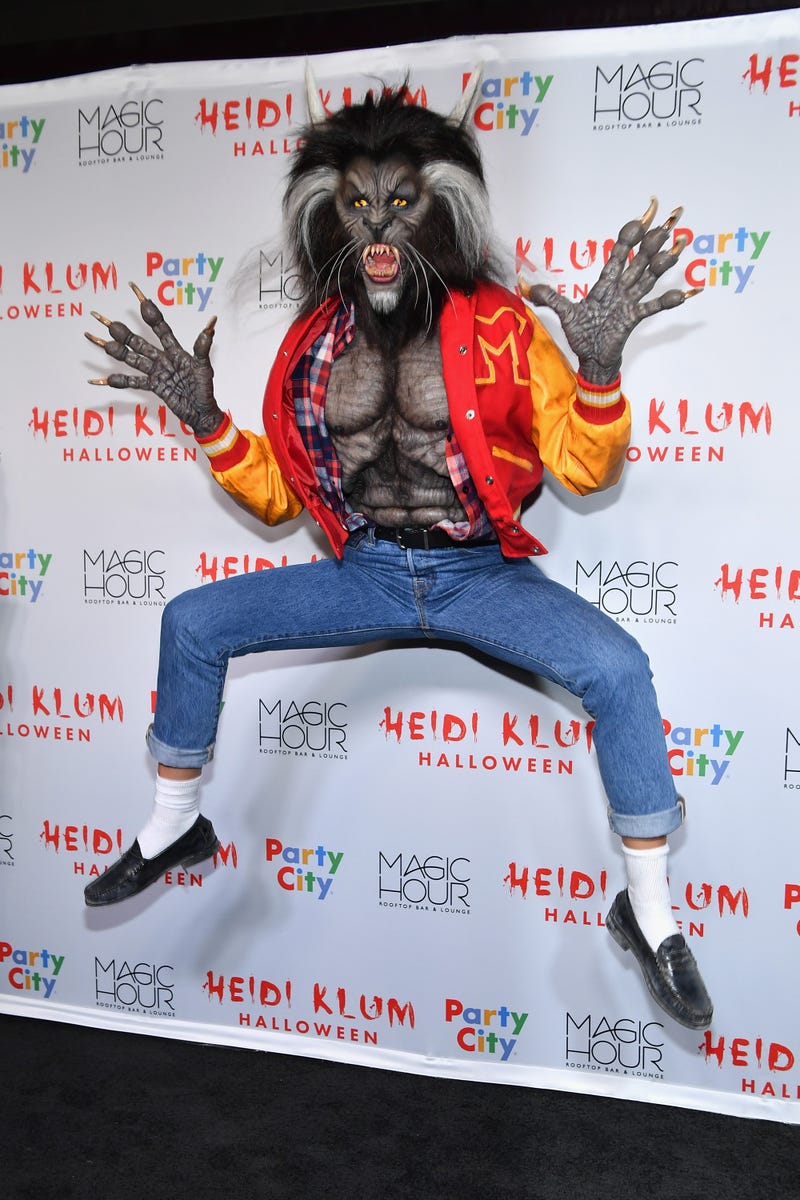 heidi klum as michael jackson from thriller for halloween