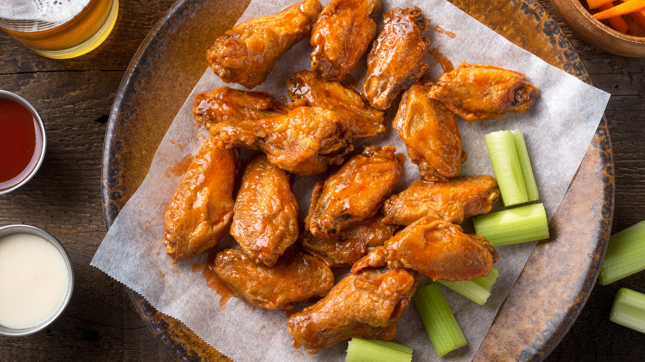 Pittsburgh's Bubba's Burgher's restaurant bans Buffalo sauce until after Steelers game