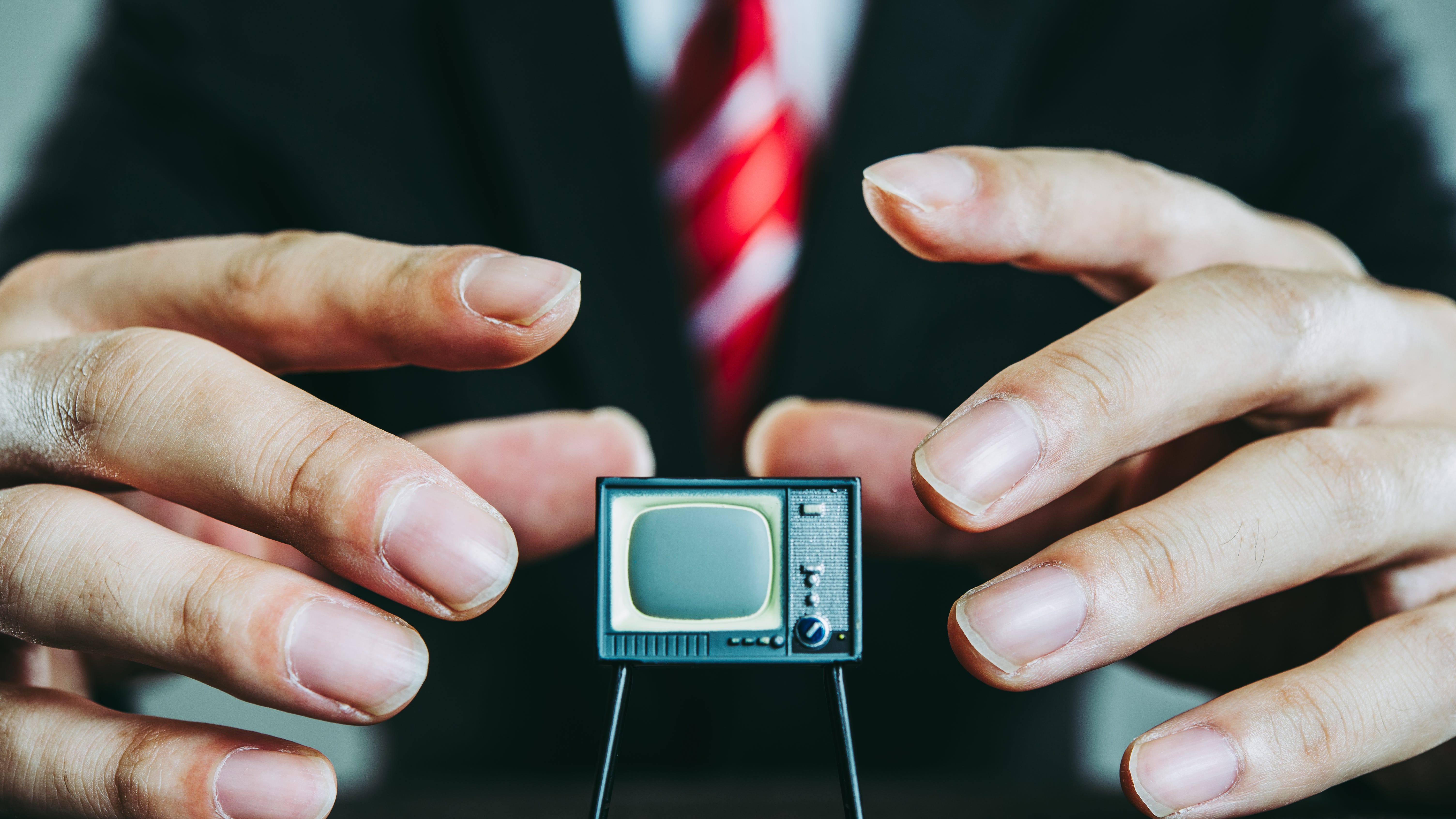Why candidates have a 'license to lie' in ads