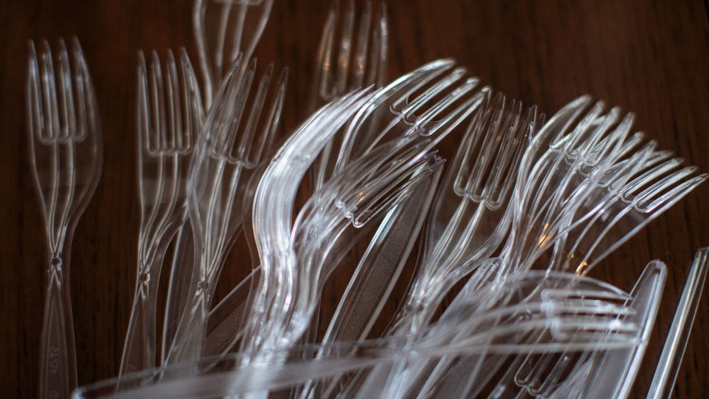 LA City Council approves to make disposable utensils, napkins only available at restaurants when requested by customers
