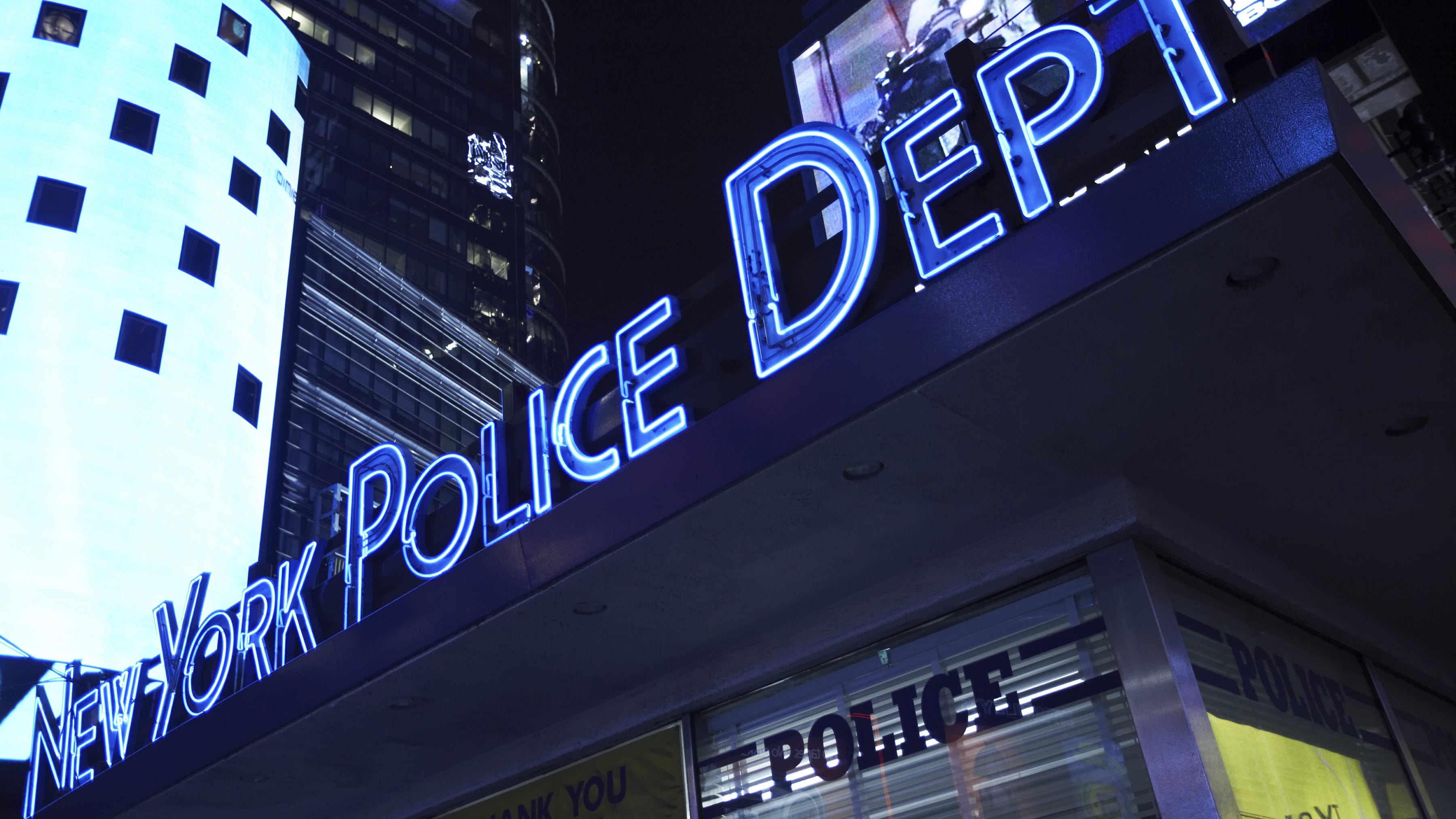 Arrest made after stray bullet hits Kansas tourist near Times Square