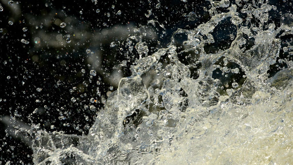 Teen drowns in Creve Coeur; 7th drowning in area this month