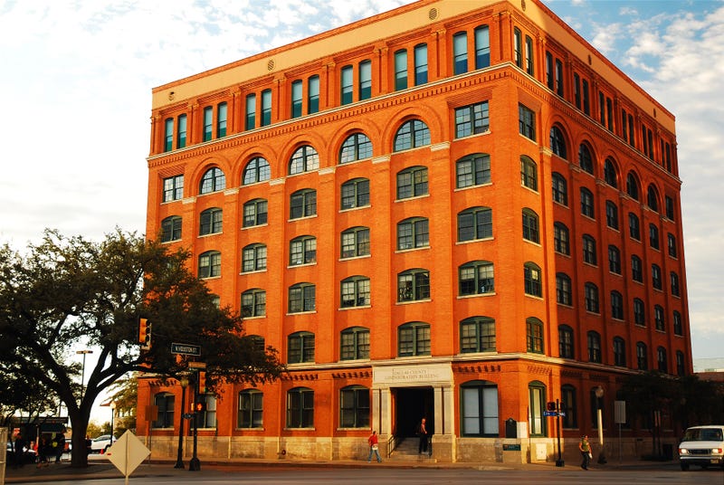 Dallas, TX, USA November 4, 2008 A full view of the Texas School Book Depository Building shows the sixth story window from where Lee Harvey Oswald shot John F Kennedy