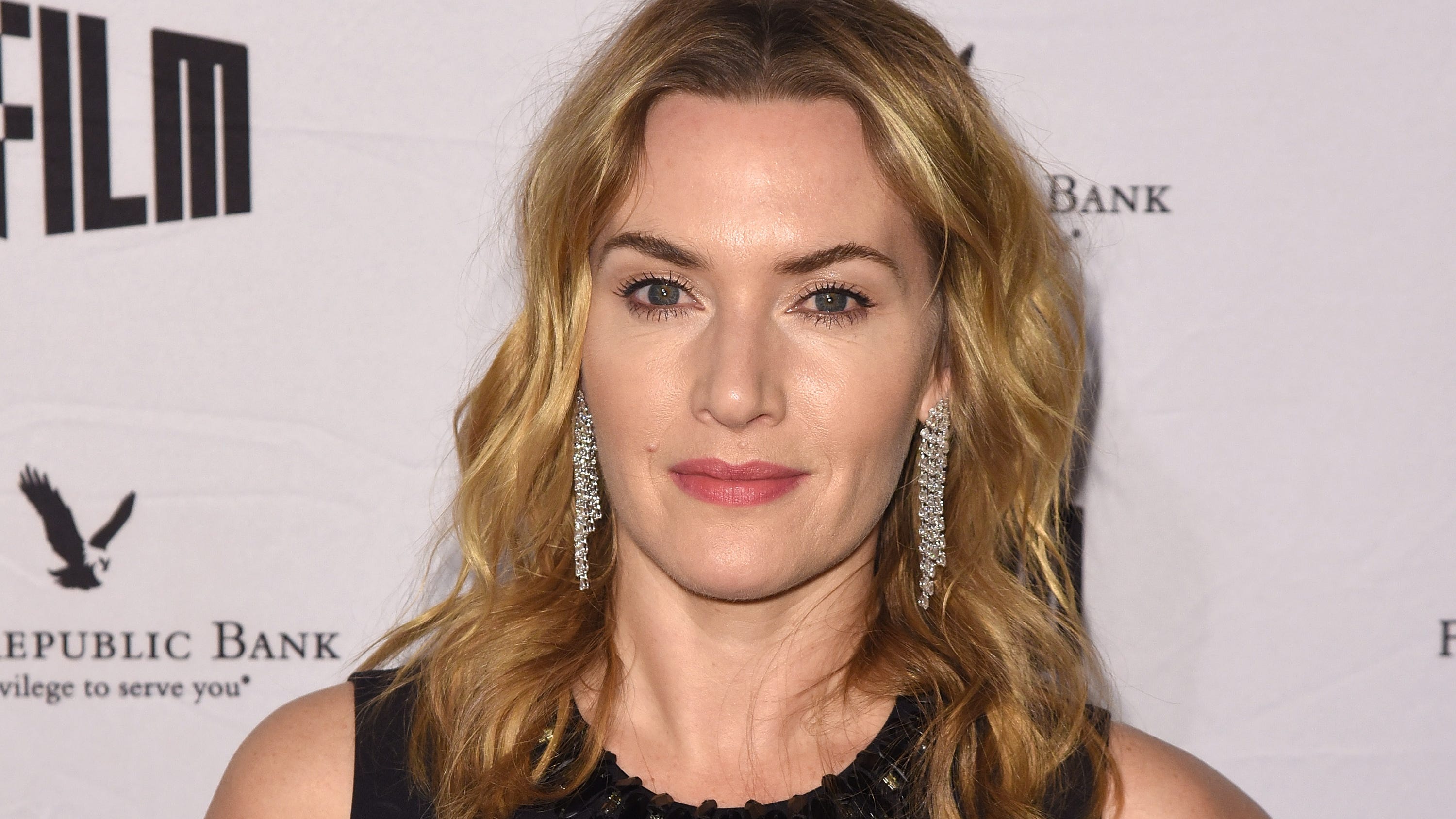 Kate Winslet learned an impressive underwater skill while filming the ‘Avatar’ sequel