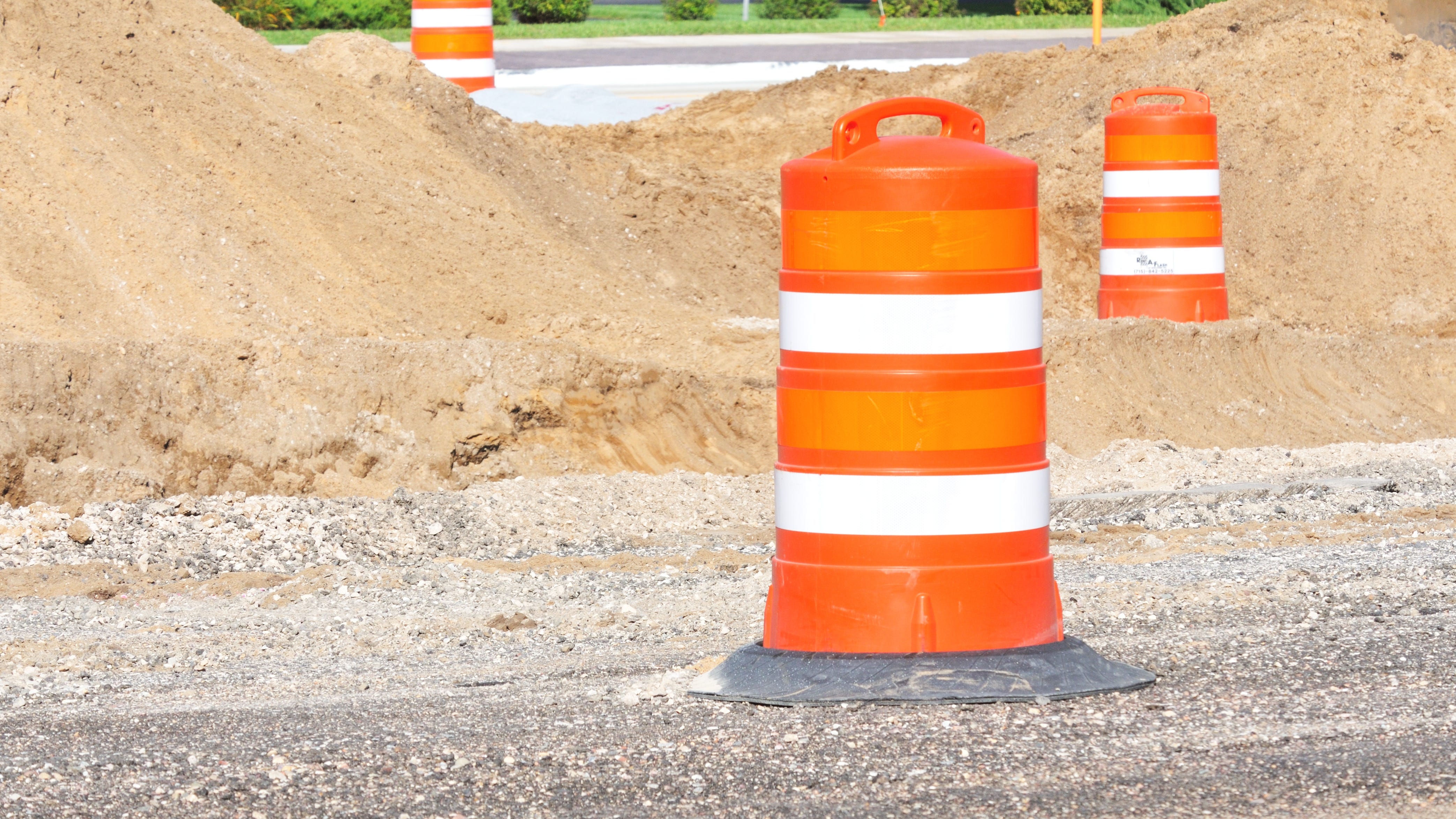 Drivers need to 'do their part' after several close calls in Michigan road work zones this weekend