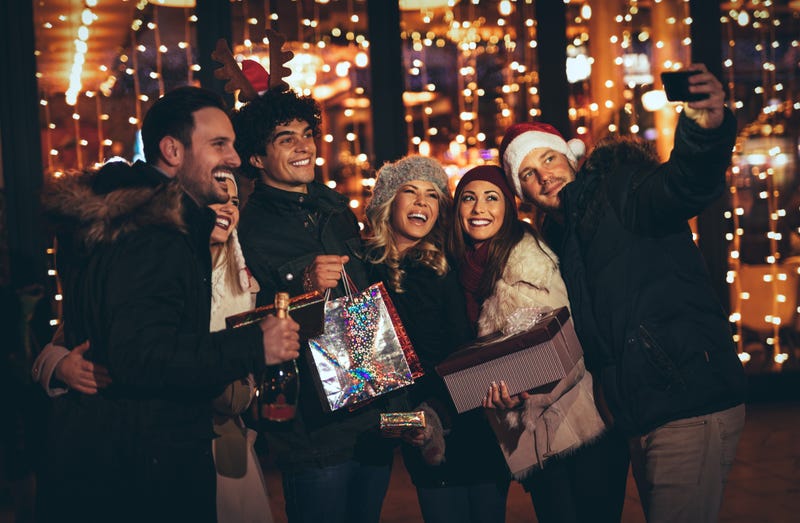 A new sweepstakes program is launching in Oakland County to help small businesses during the holidays — and one lucky resident could win up to $1,000.