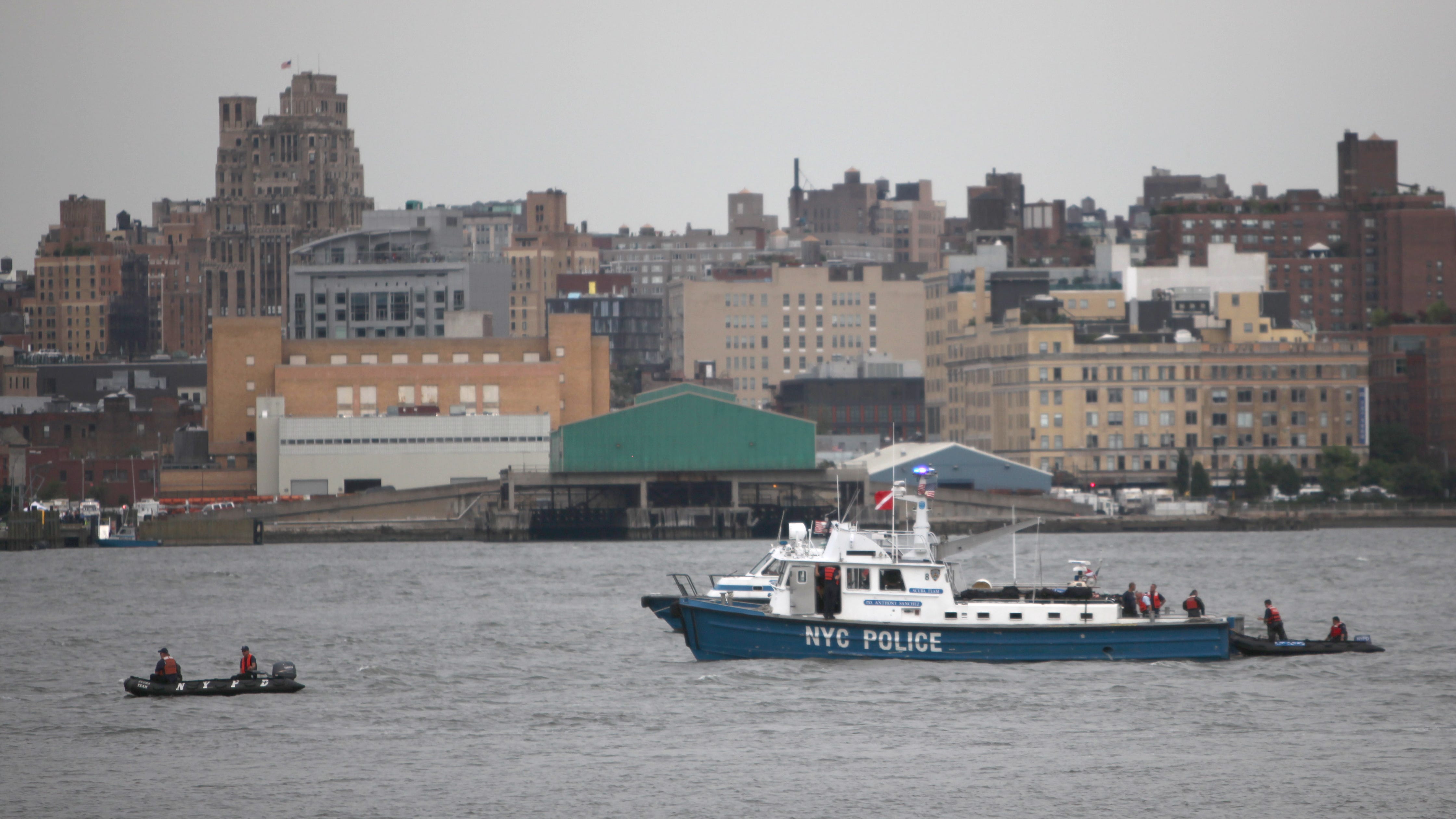 Man, 42, drowns in Hudson River after falling off boat