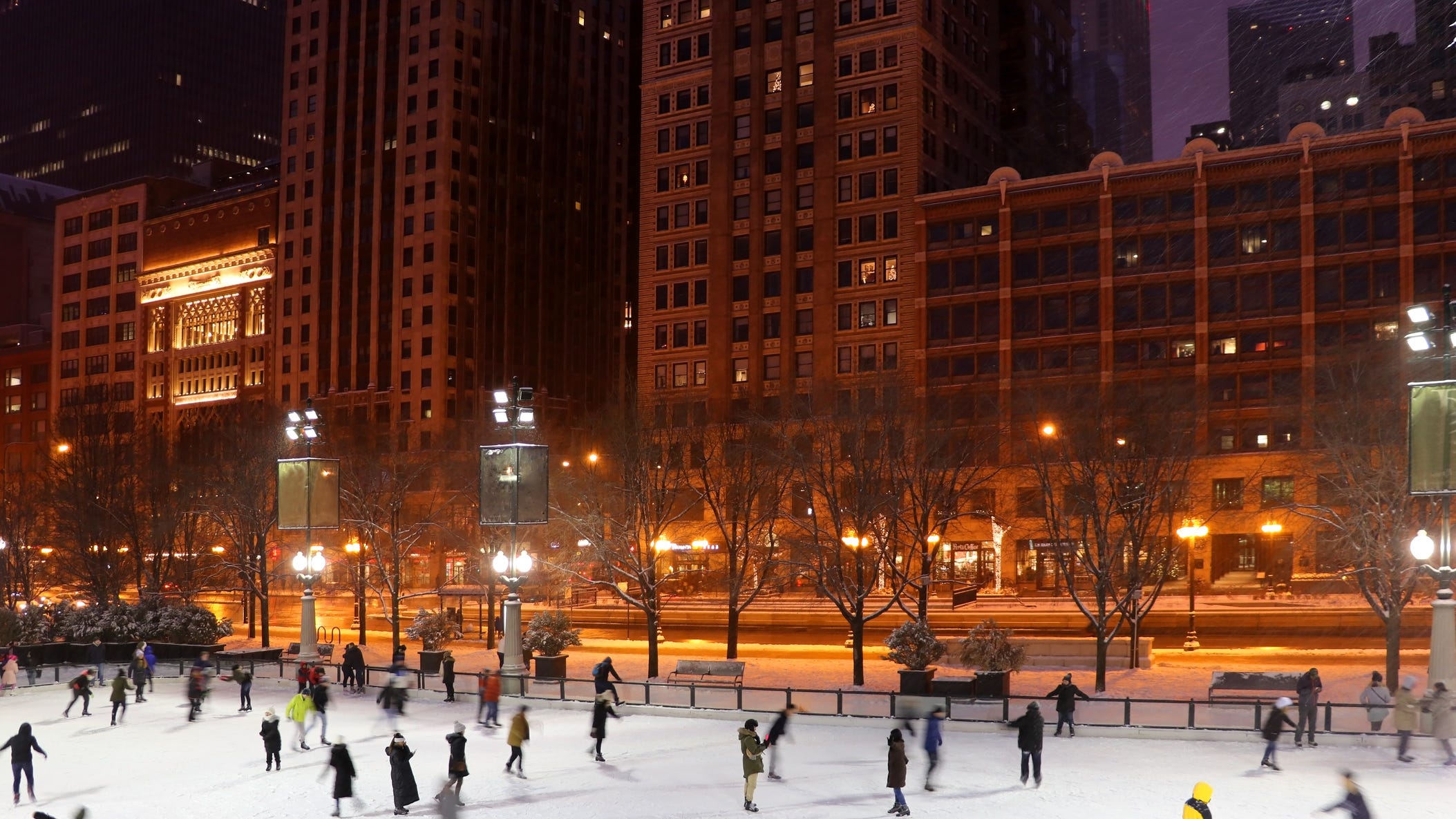 'Capture Chicago’s Creative Spirit': City officials announce holiday events schedule