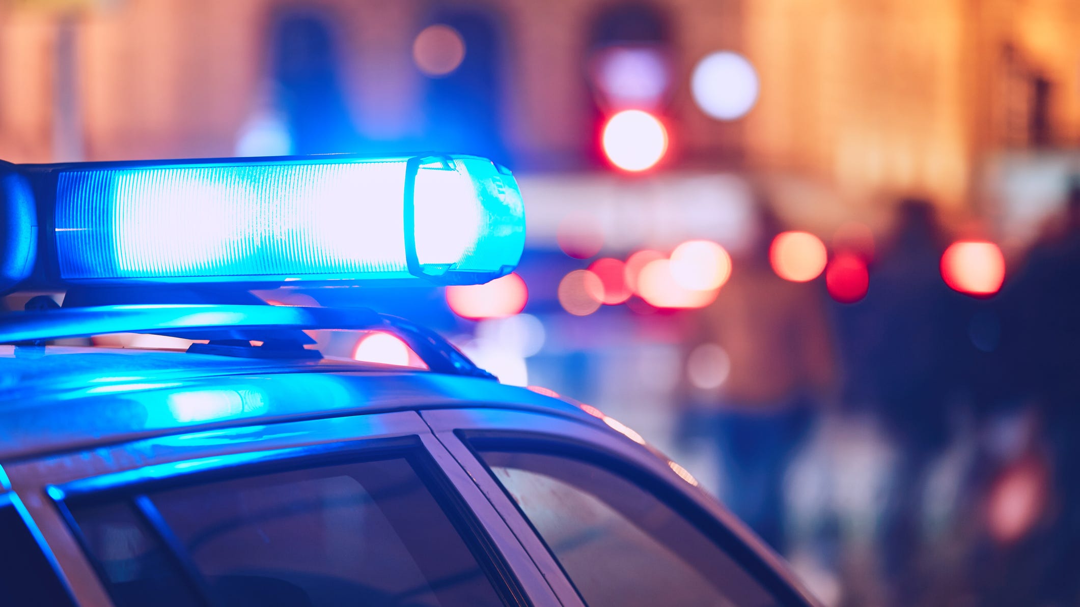 L.A. police union sues over vaccination mandate labor negotiations