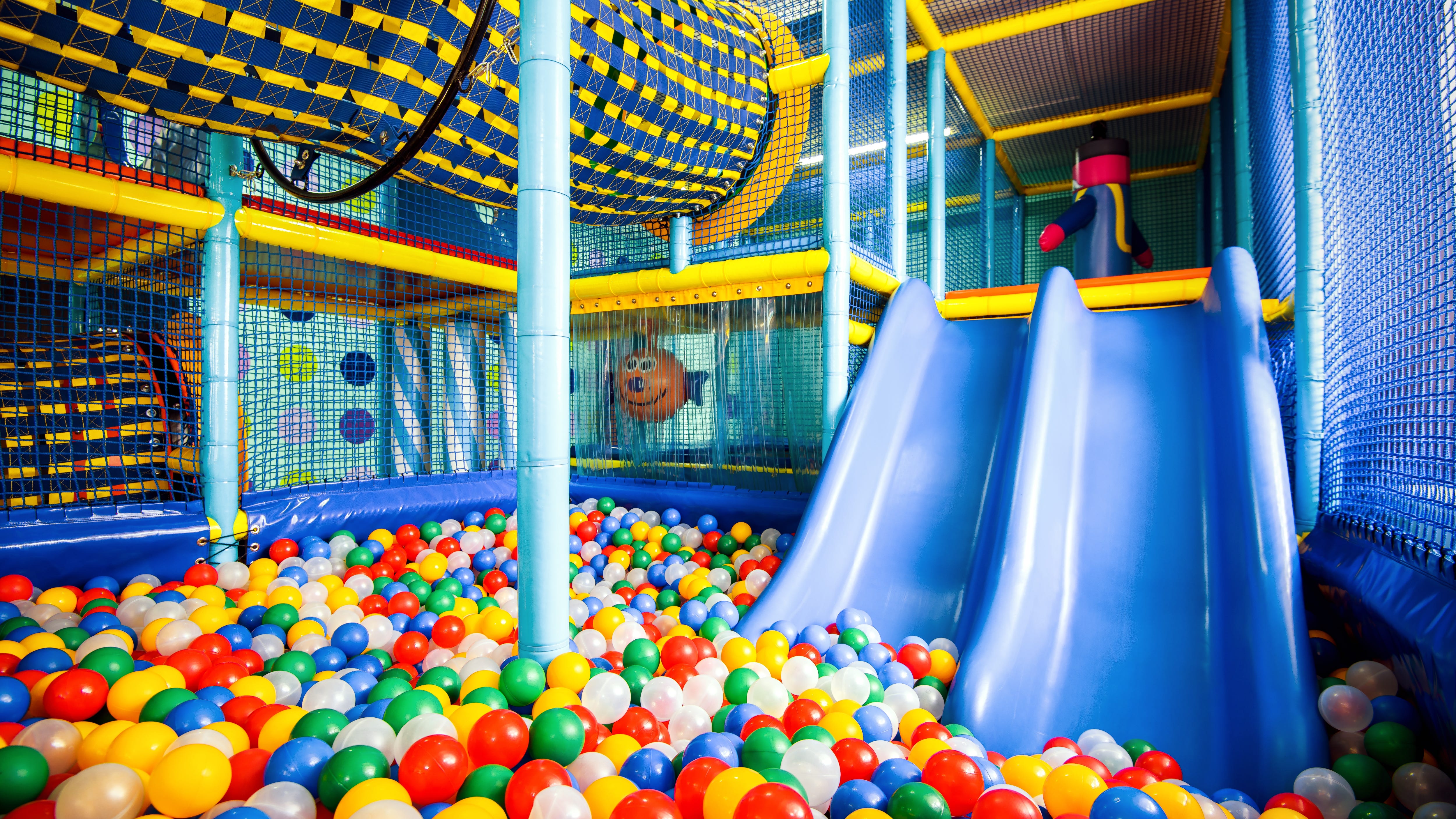 Man screams in terror and refuses to go down 32-foot slide in viral video: 'Let me down'