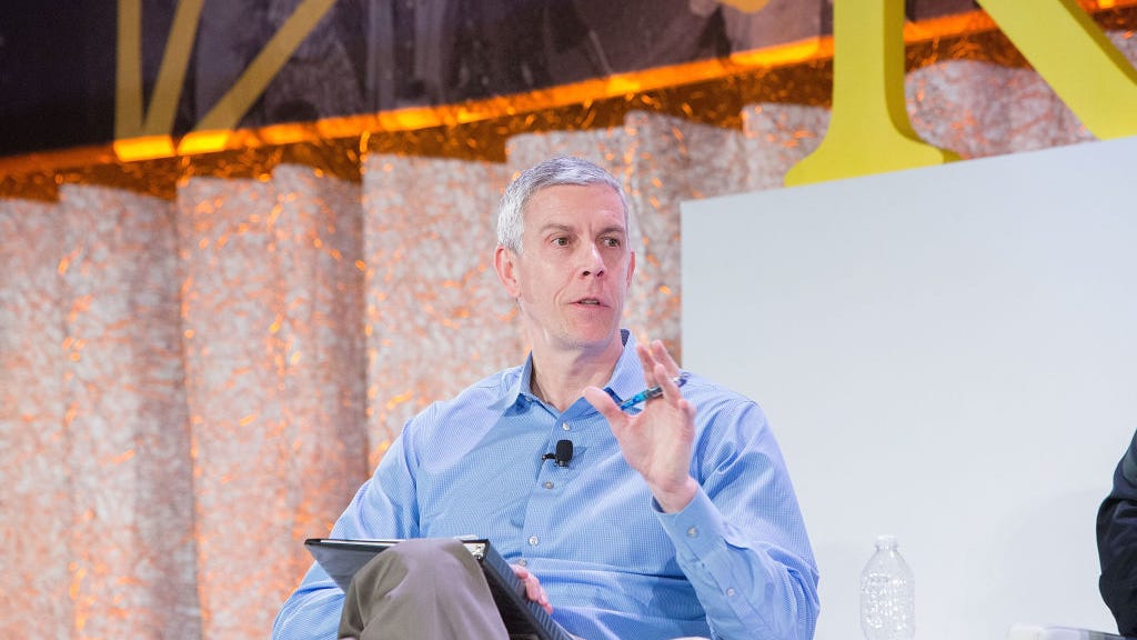 Arne Duncan considering run for mayor of Chicago: 'I am deeply concerned about where we are as a city'