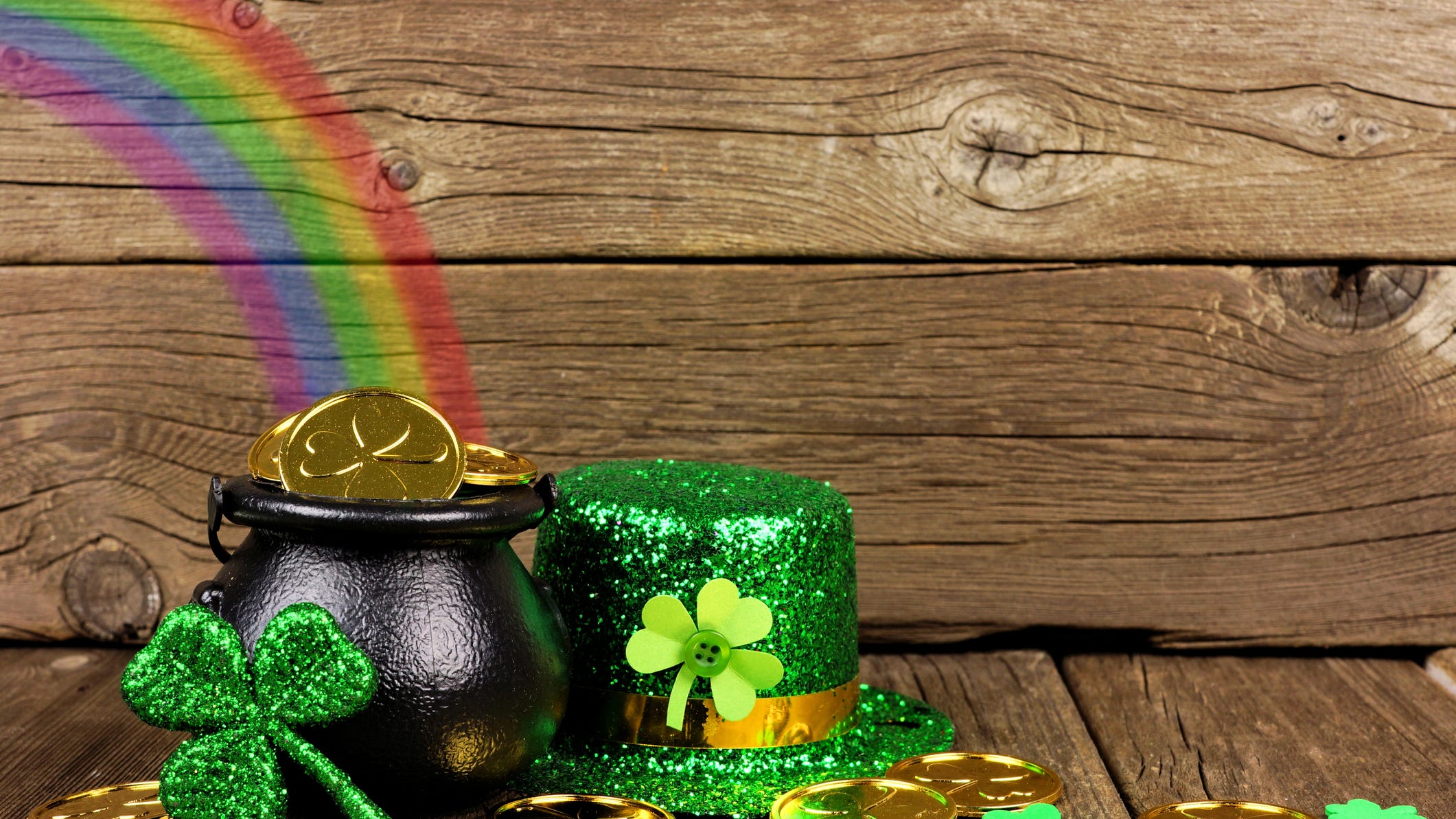 12 St. Patrick's Day decorations and supplies that you need to order