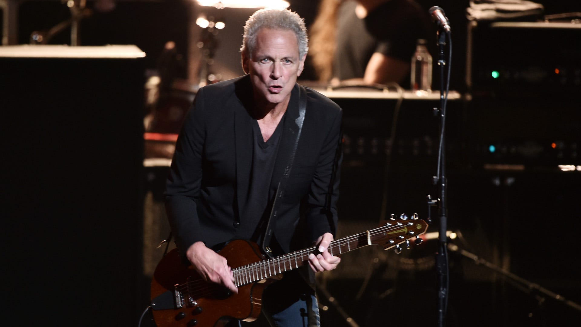 Lindsey Buckingham announced a divorce, new single, and an album all in one day