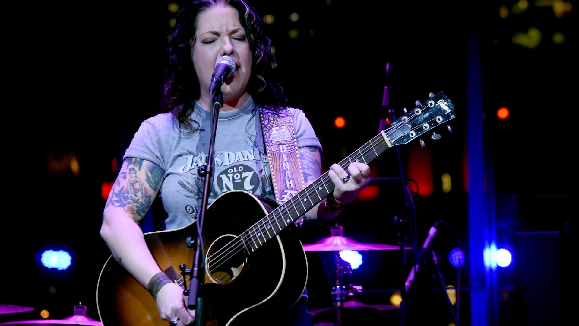 Ashley McBryde postpones shows after horse riding accident
