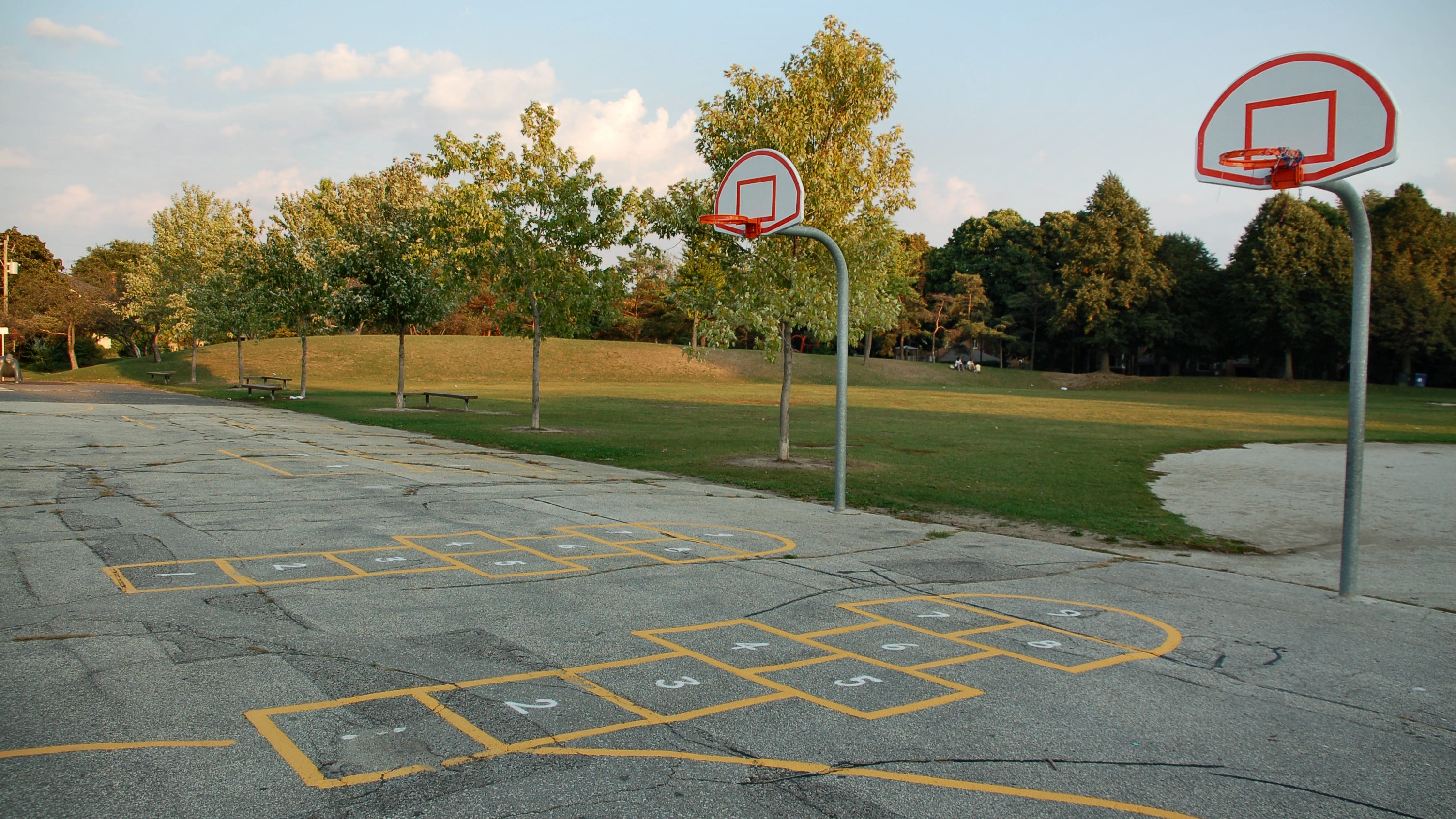Parents demand LAUSD provide more green space, shade at school playgrounds