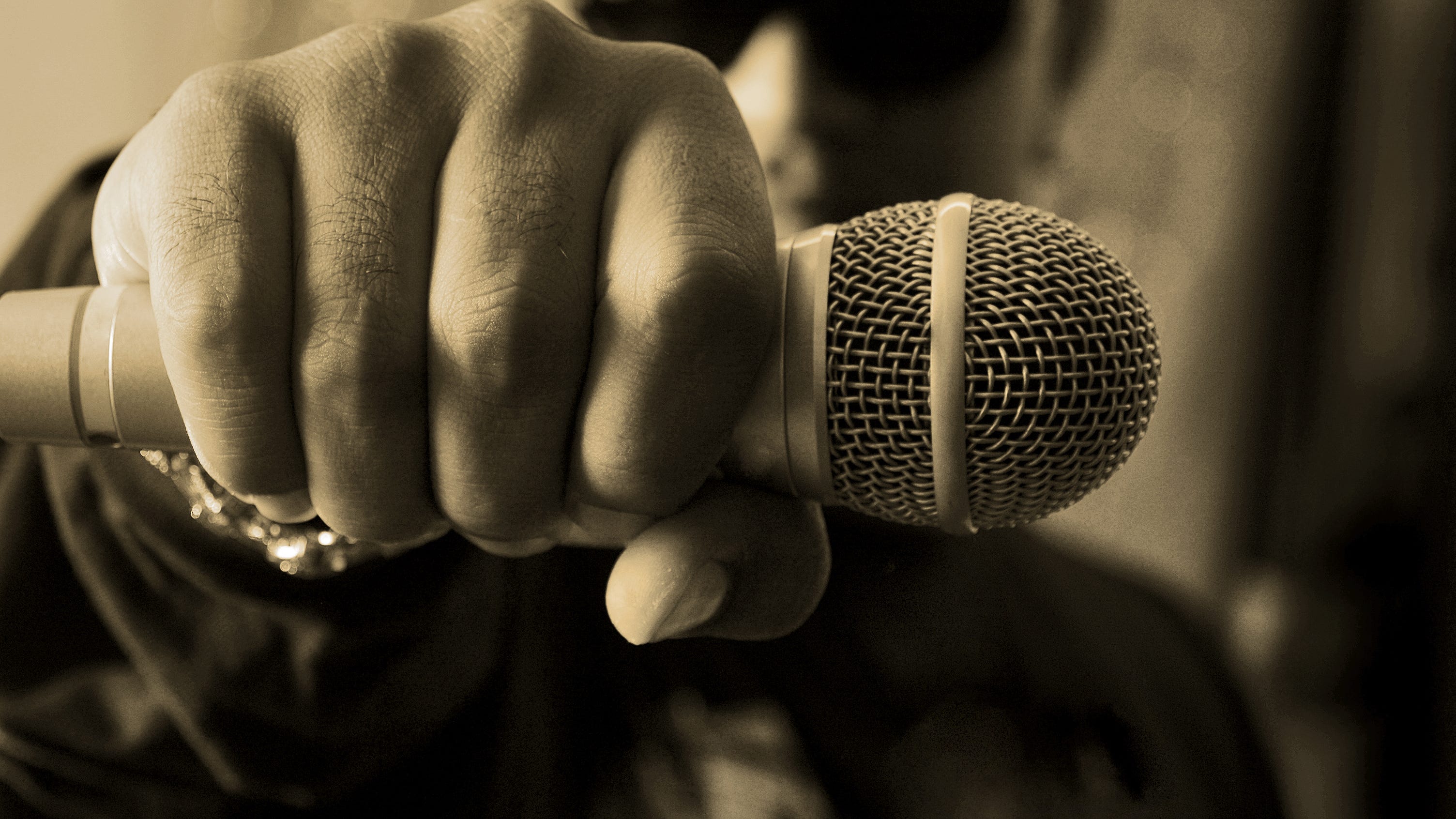 MO Lawmaker wants to ban rap lyrics in court