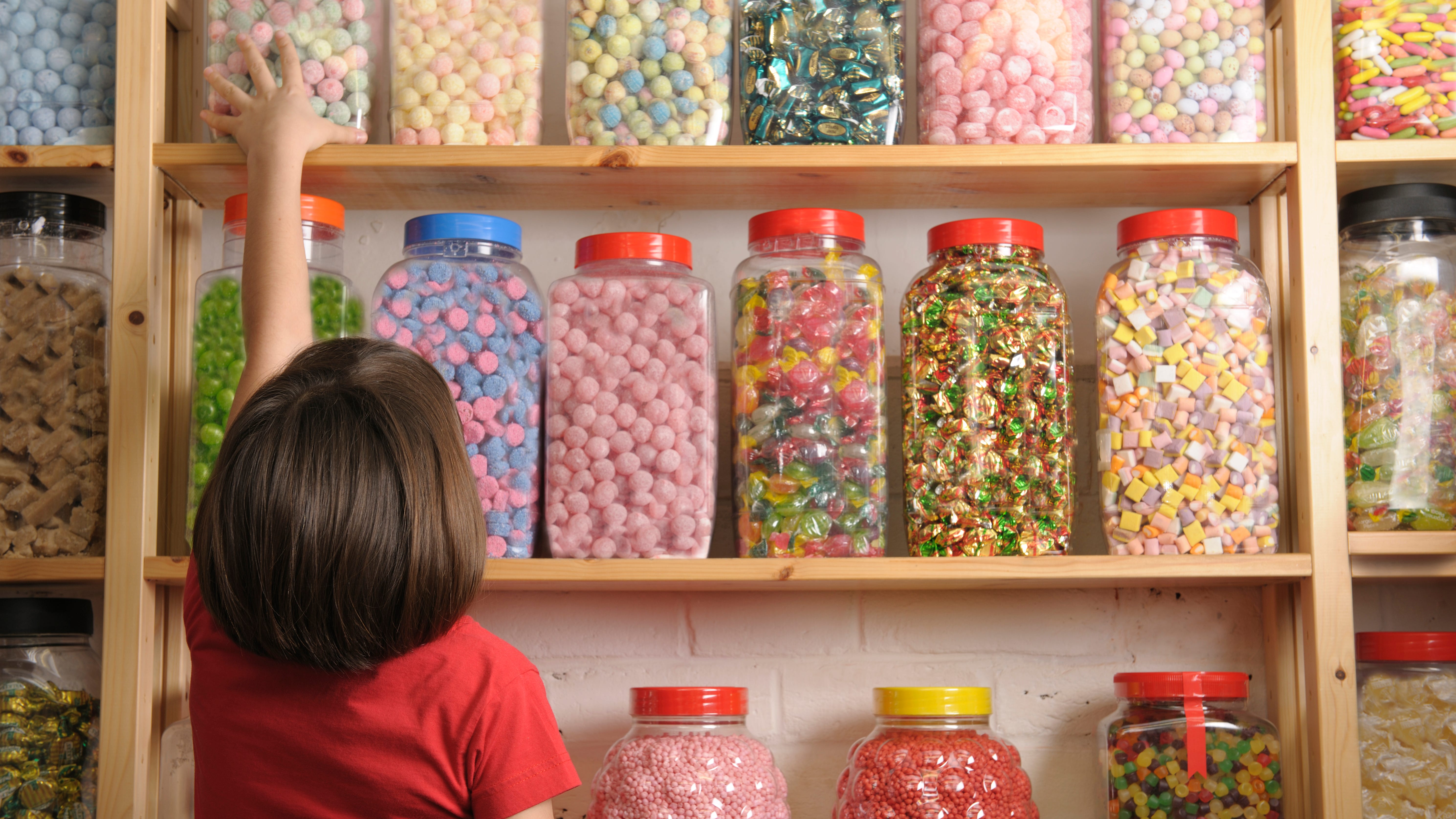 Bittersweet: Oldest candy store in St. Charles to close after 42 years