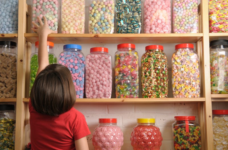 Bittersweet: Oldest candy store in St. Charles to close after 42 years
