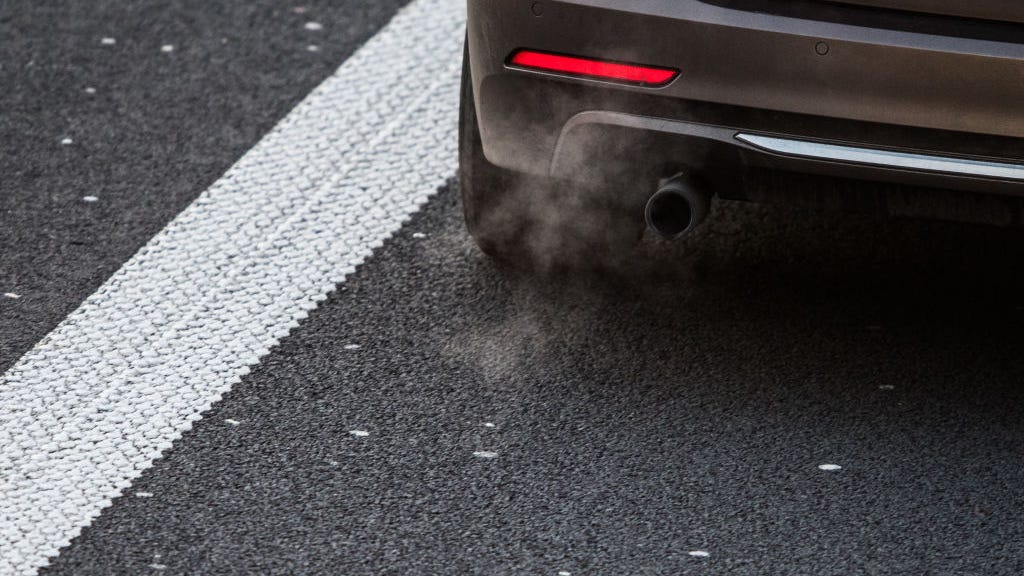 Report: Slight improvements, but air pollution remains high in greater Philadelphia