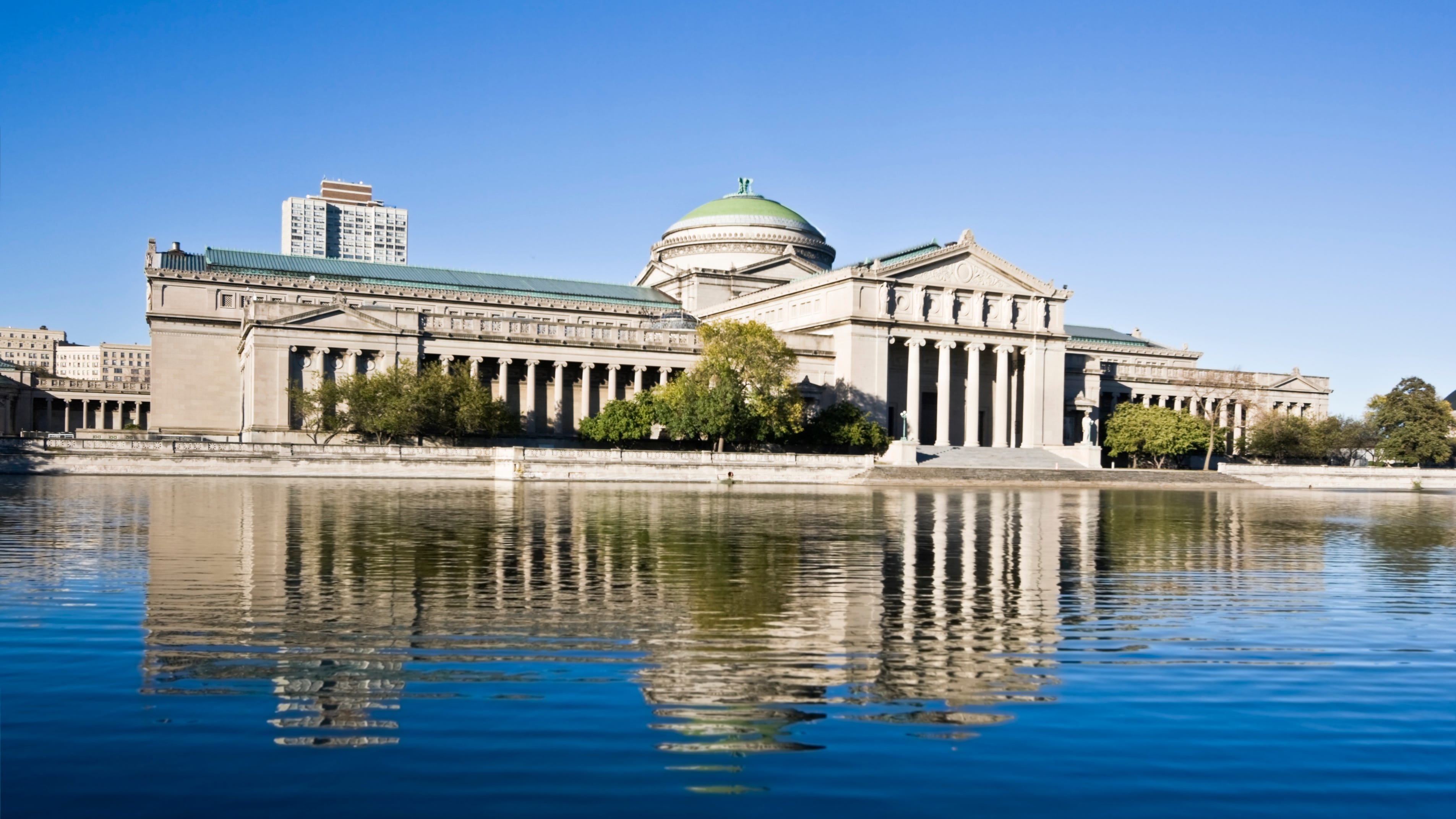 Another Chicago museum's employees plan to unionize