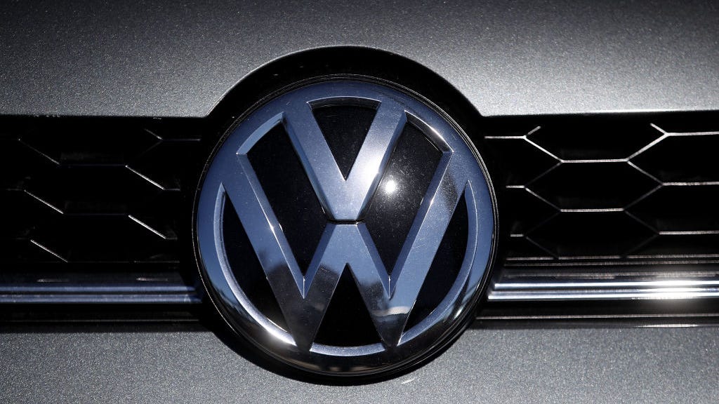Volkswagen recalls 143,000 SUVs because the passenger airbag can switch off
