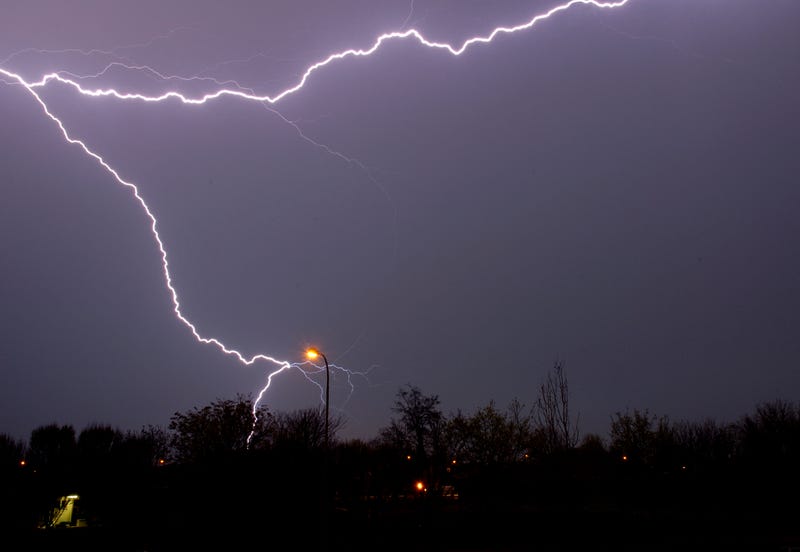 lightning strike/fire
