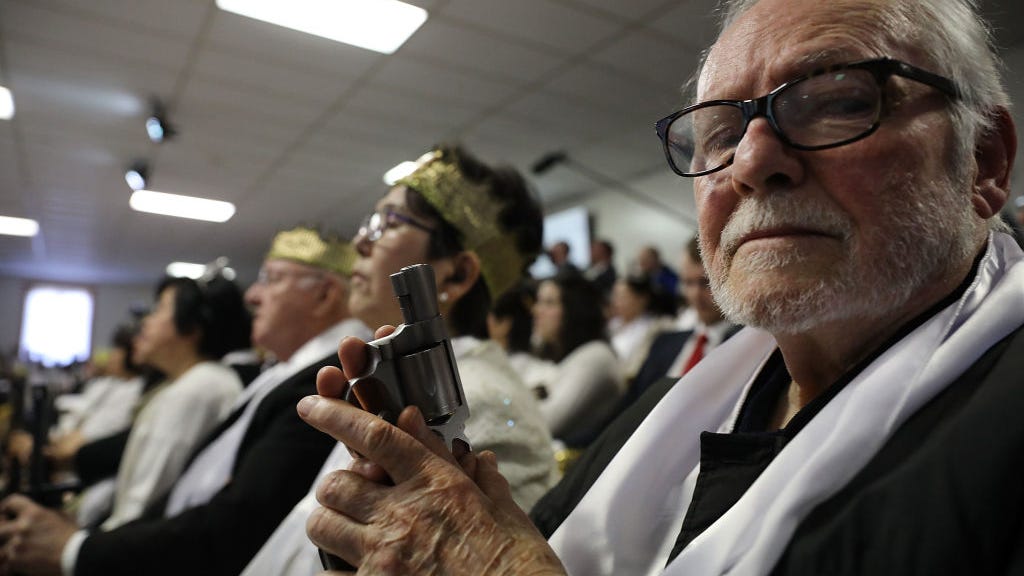 Missouri House advances bill for guns on buses, in churches