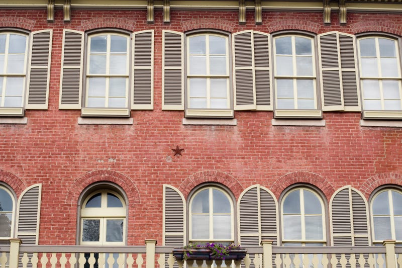 SOME PROPERTY OWNERS along historic Main Street in St. Charles are fighting a plan that would allow liquor licenses without requiring 50 percent of sales go to food.