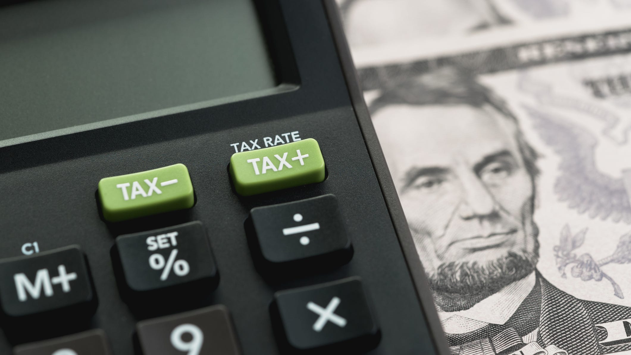 Tarrant County Commissioners agree to tax cut for the hospital district